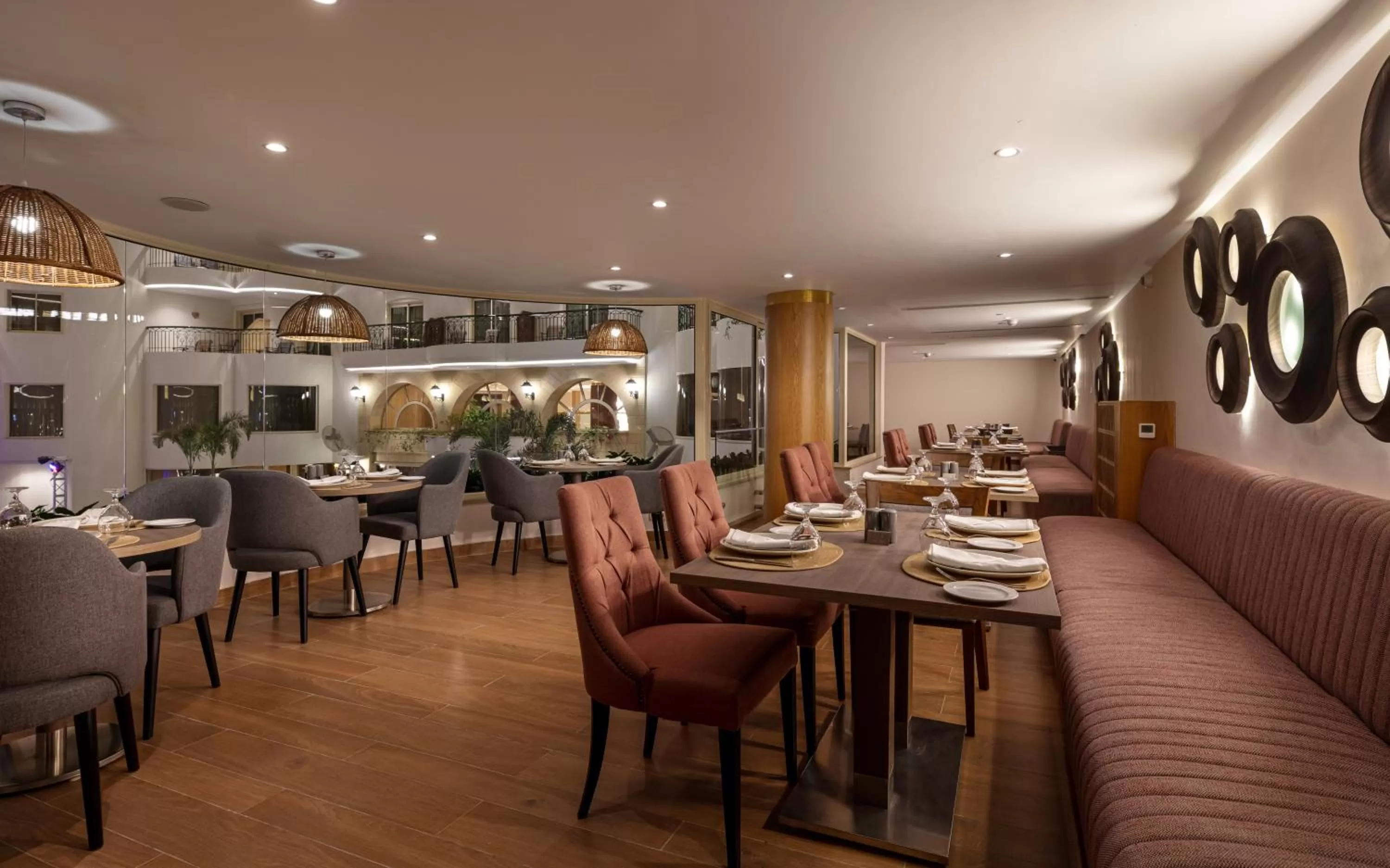 Restaurant/places to eat in Steigenberger Nile Palace Luxor - Convention Center