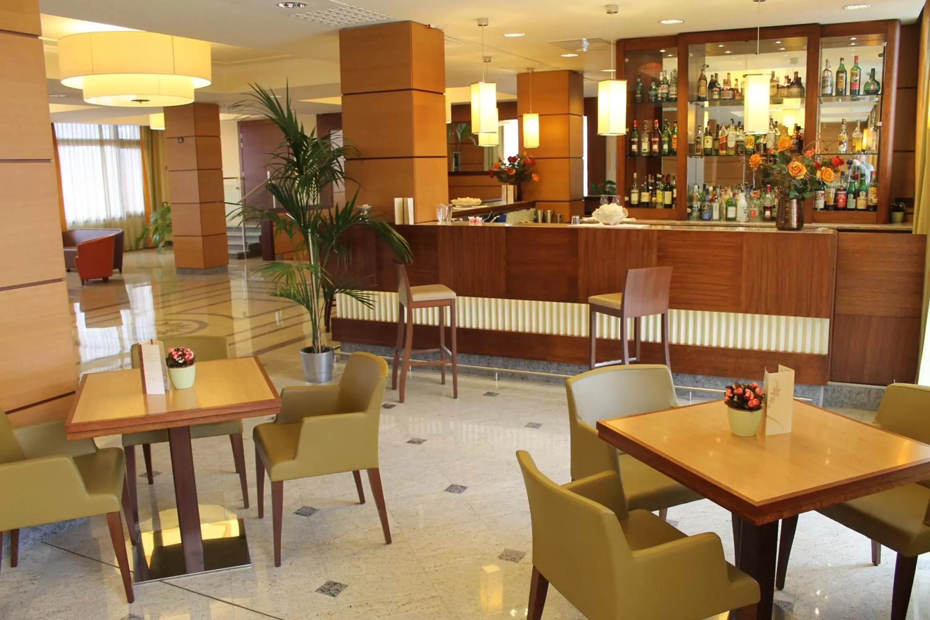 Lounge or bar, Restaurant/Places to Eat in NilHotel Florence