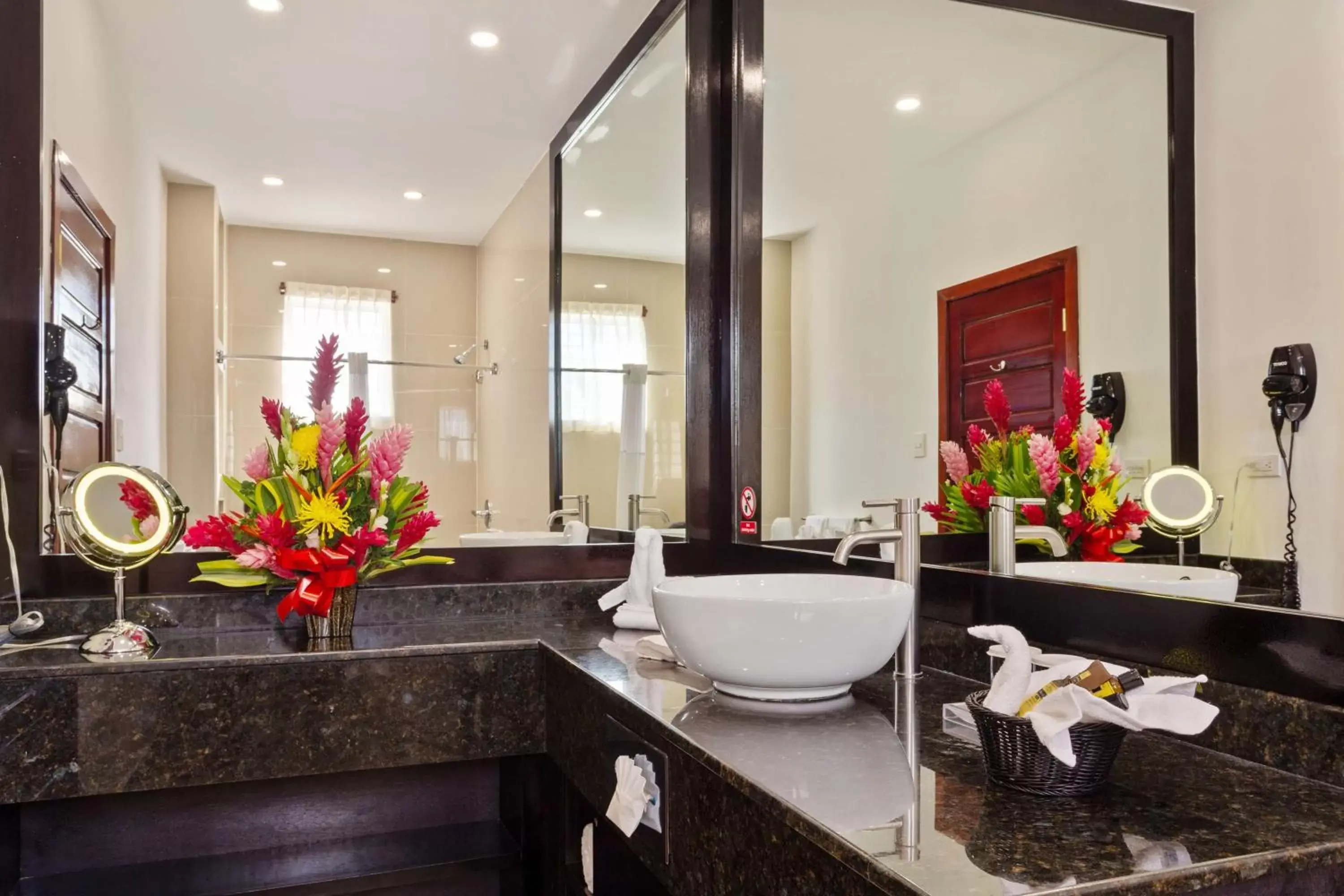 Bathroom in Best Western Plus Belize Biltmore Plaza