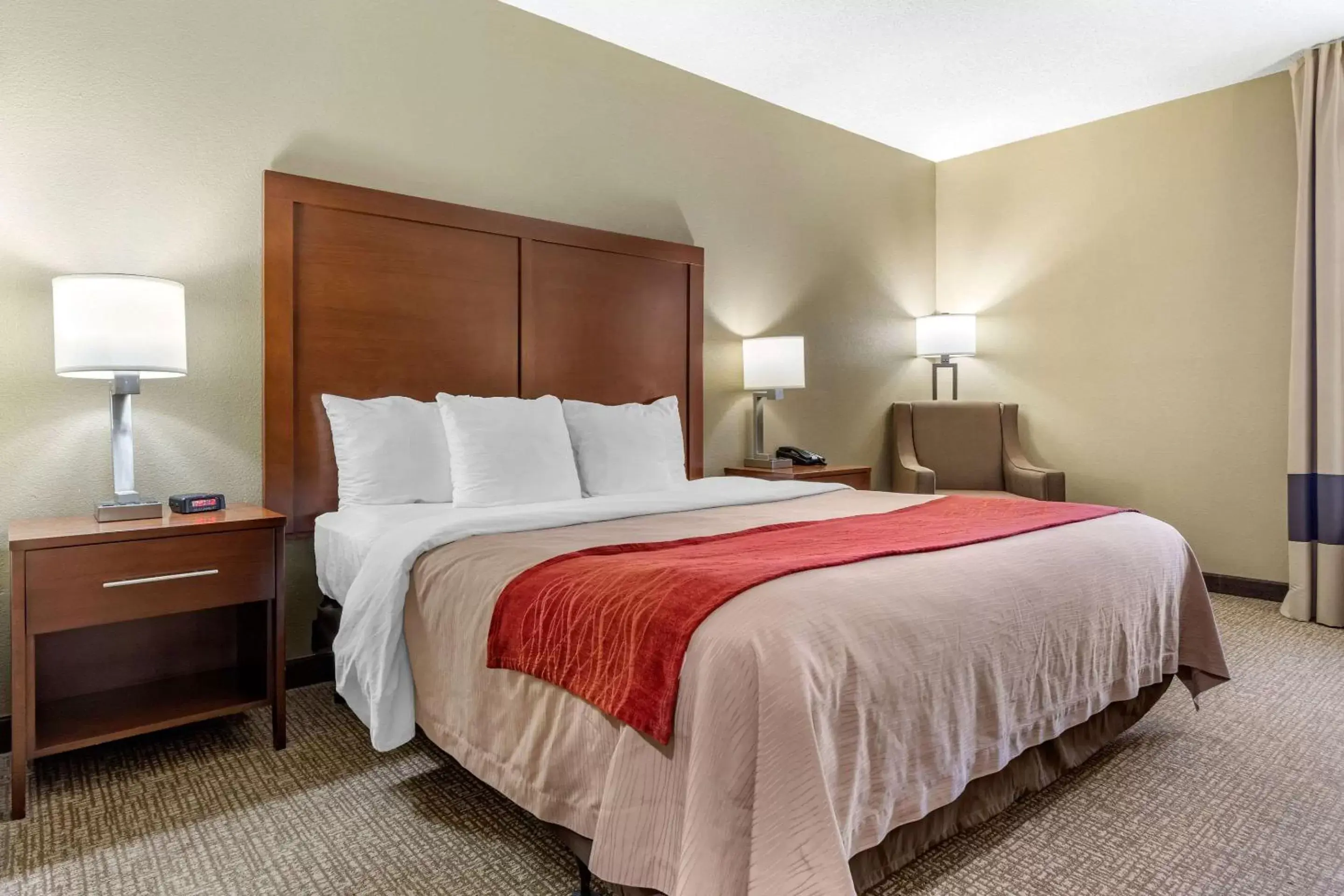 Photo of the whole room, Bed in Comfort Inn Blythewood - North Columbia