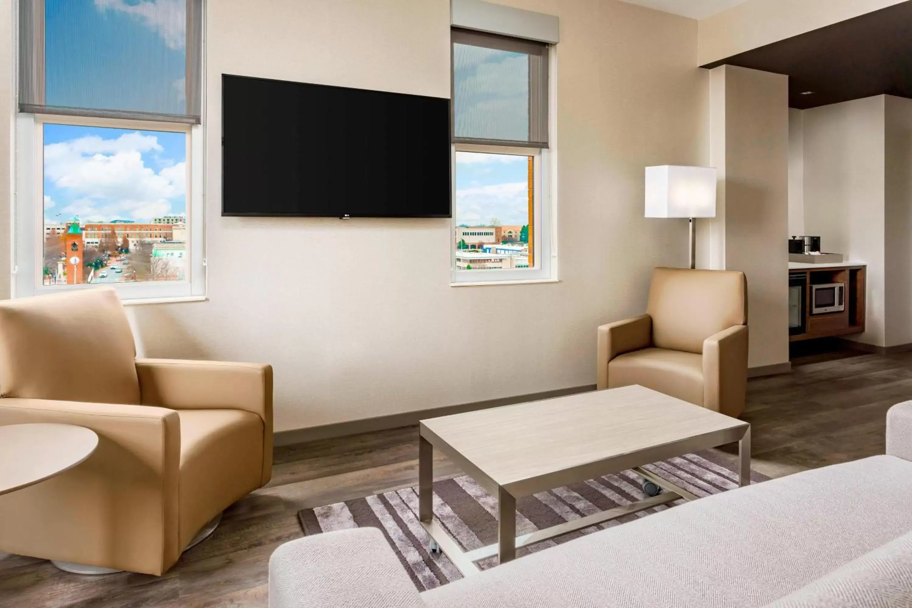 Bedroom, TV/Entertainment Center in AC Hotel by Marriott Spartanburg