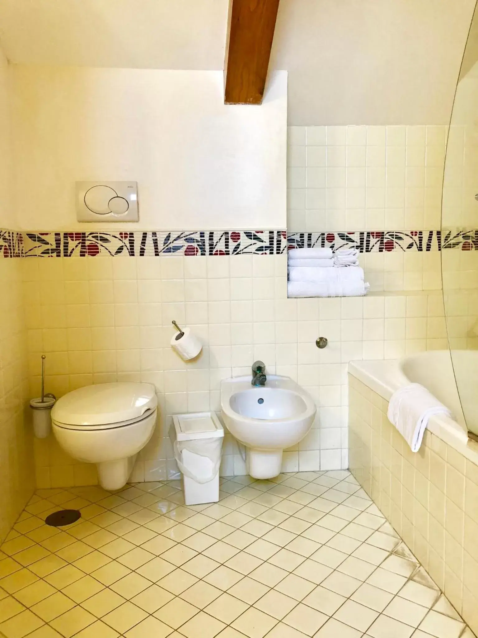 Bathroom in The Secret Garden Relais