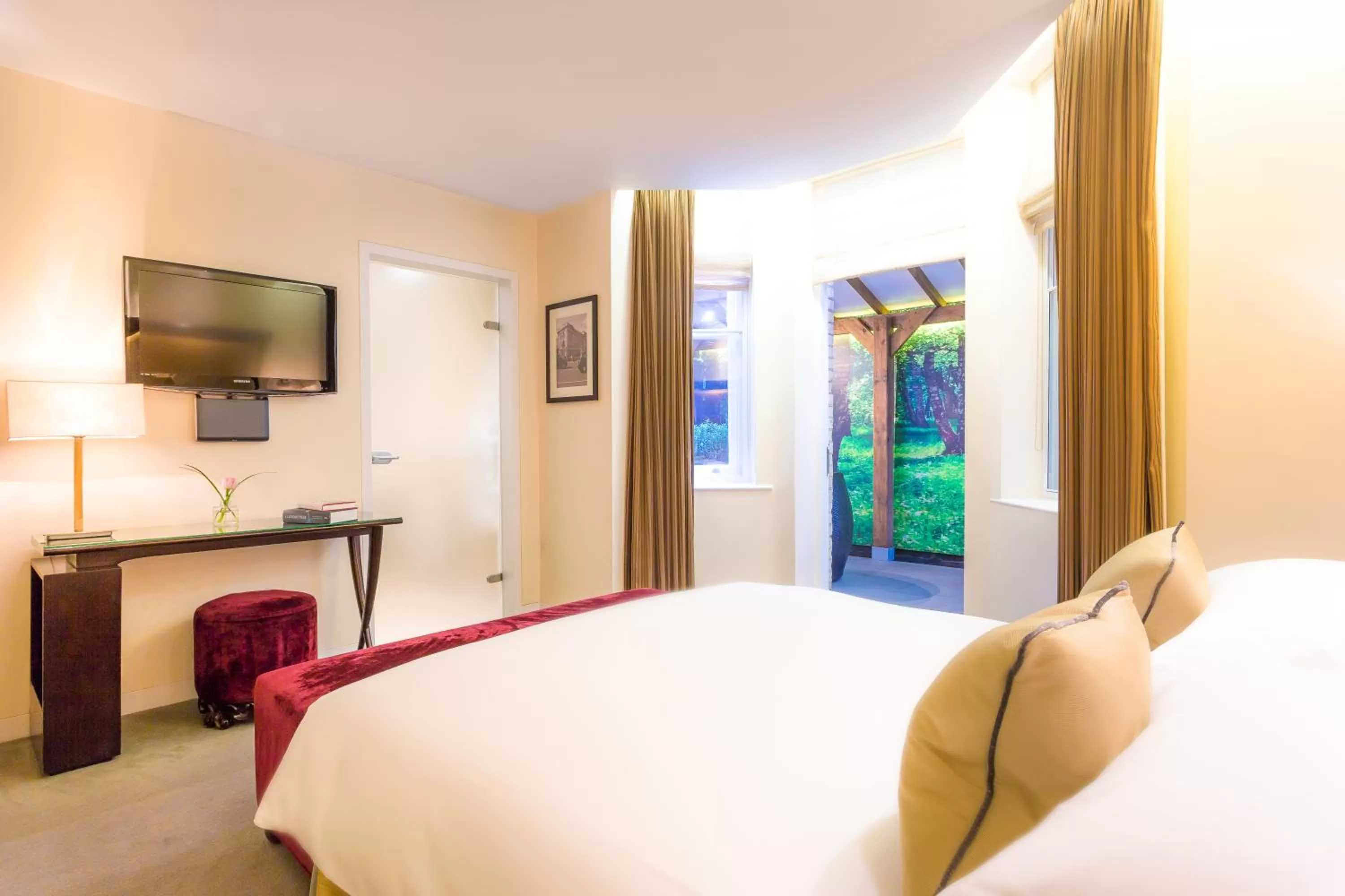 Bedroom, Bed in Ten Manchester Street Hotel