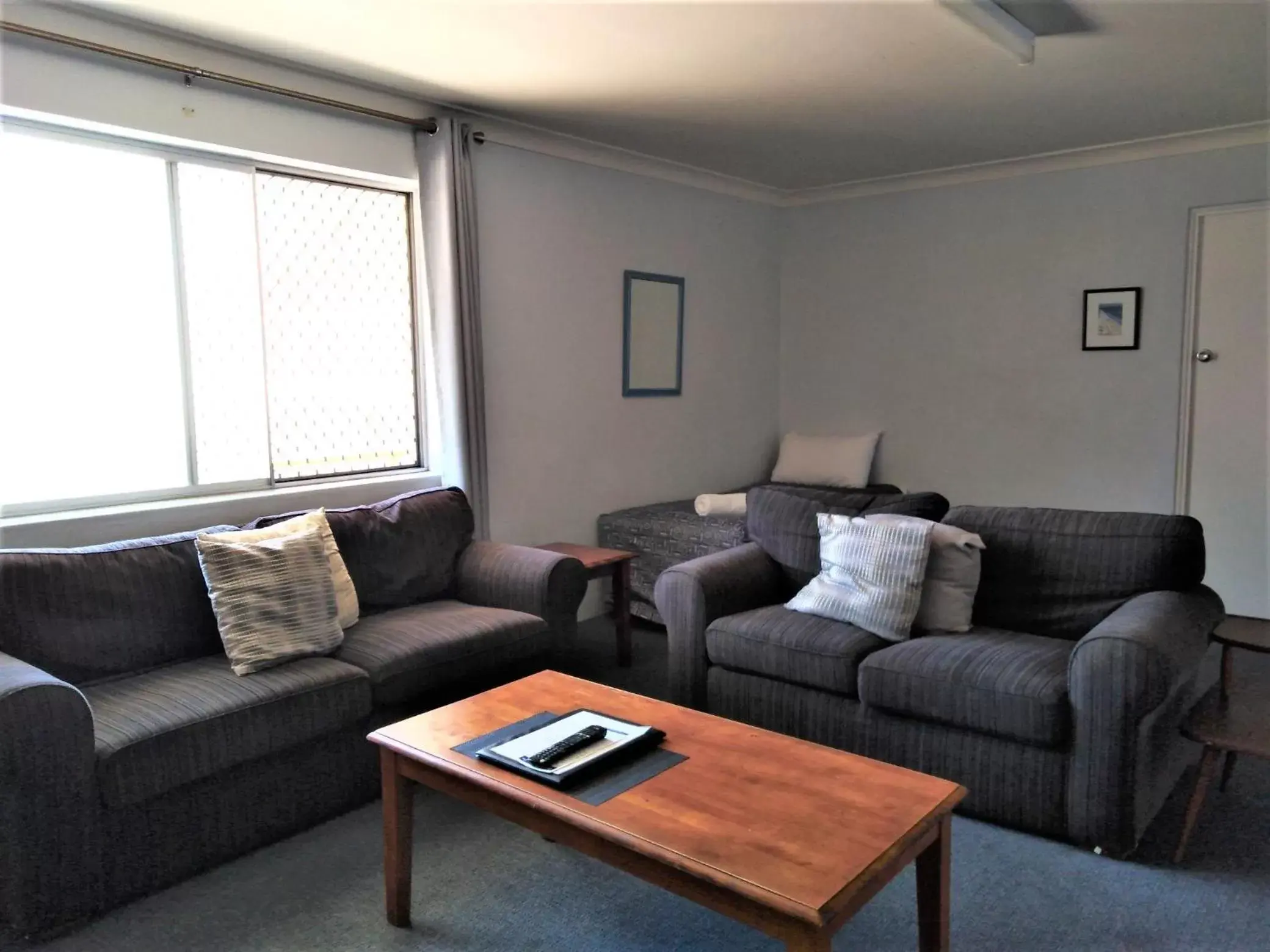 Seating Area in Bentleigh Motor Inn