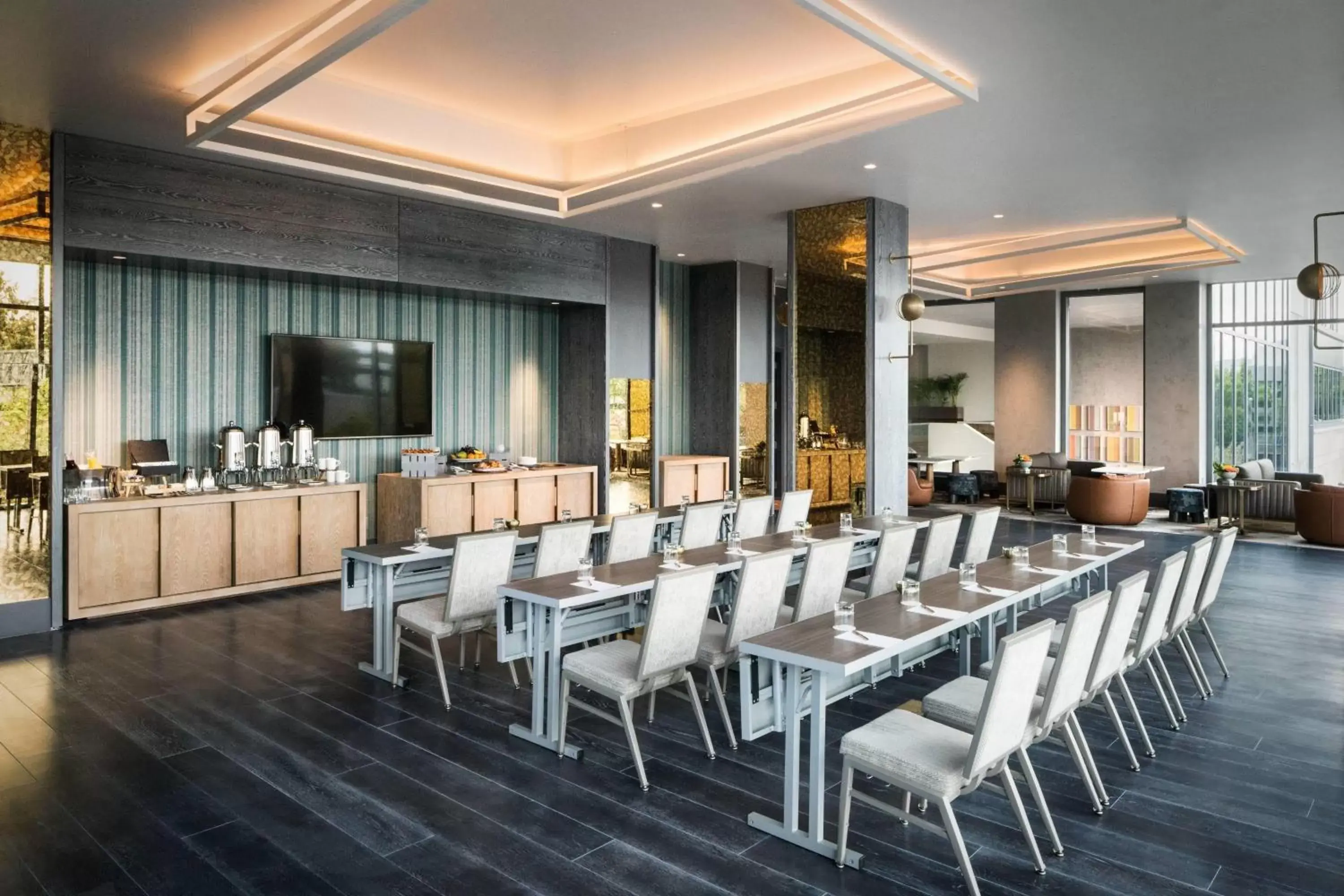 Meeting/conference room, Restaurant/Places to Eat in Hotel Nia, Autograph Collection