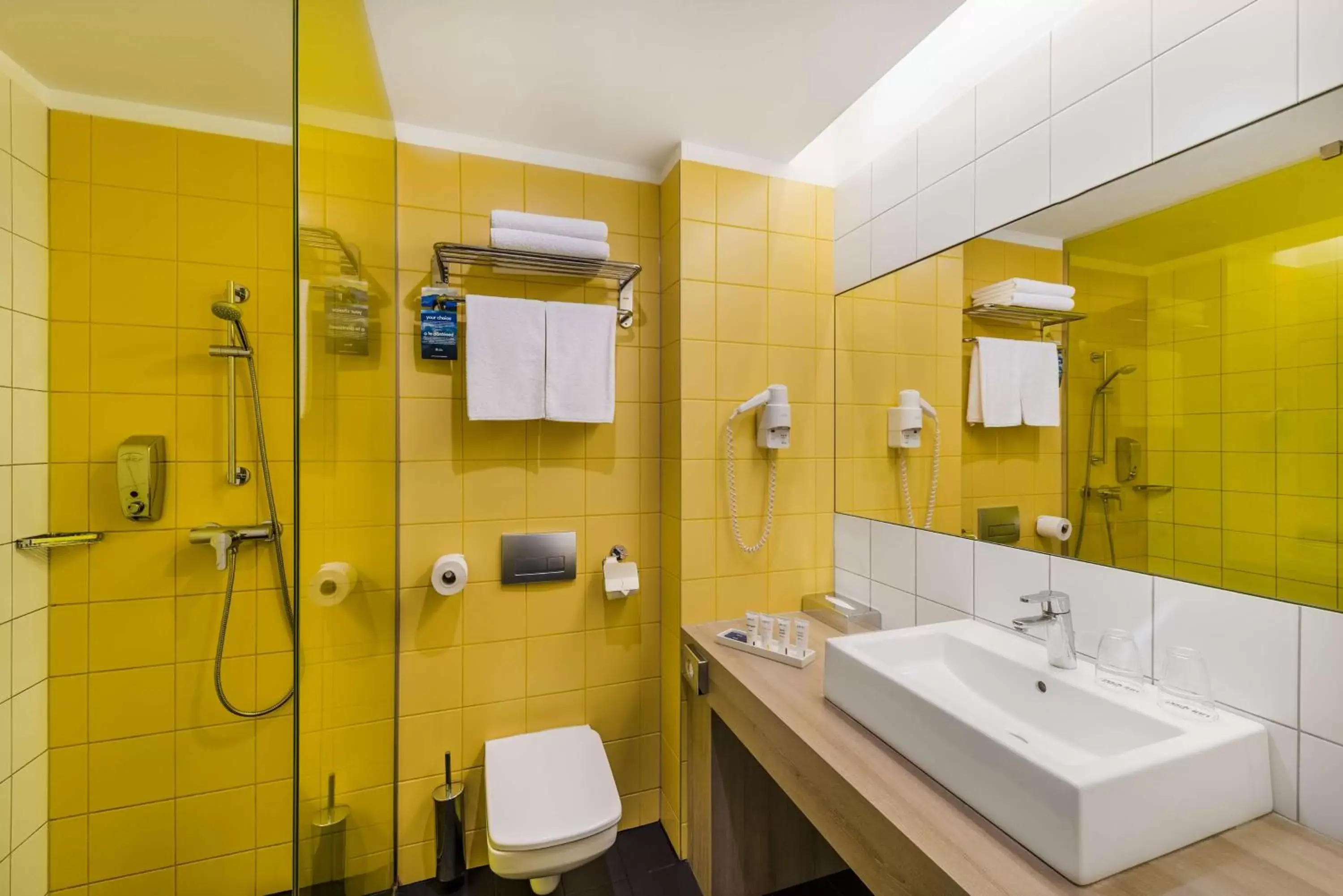 Shower, Bathroom in Park Inn By Radisson Budapest