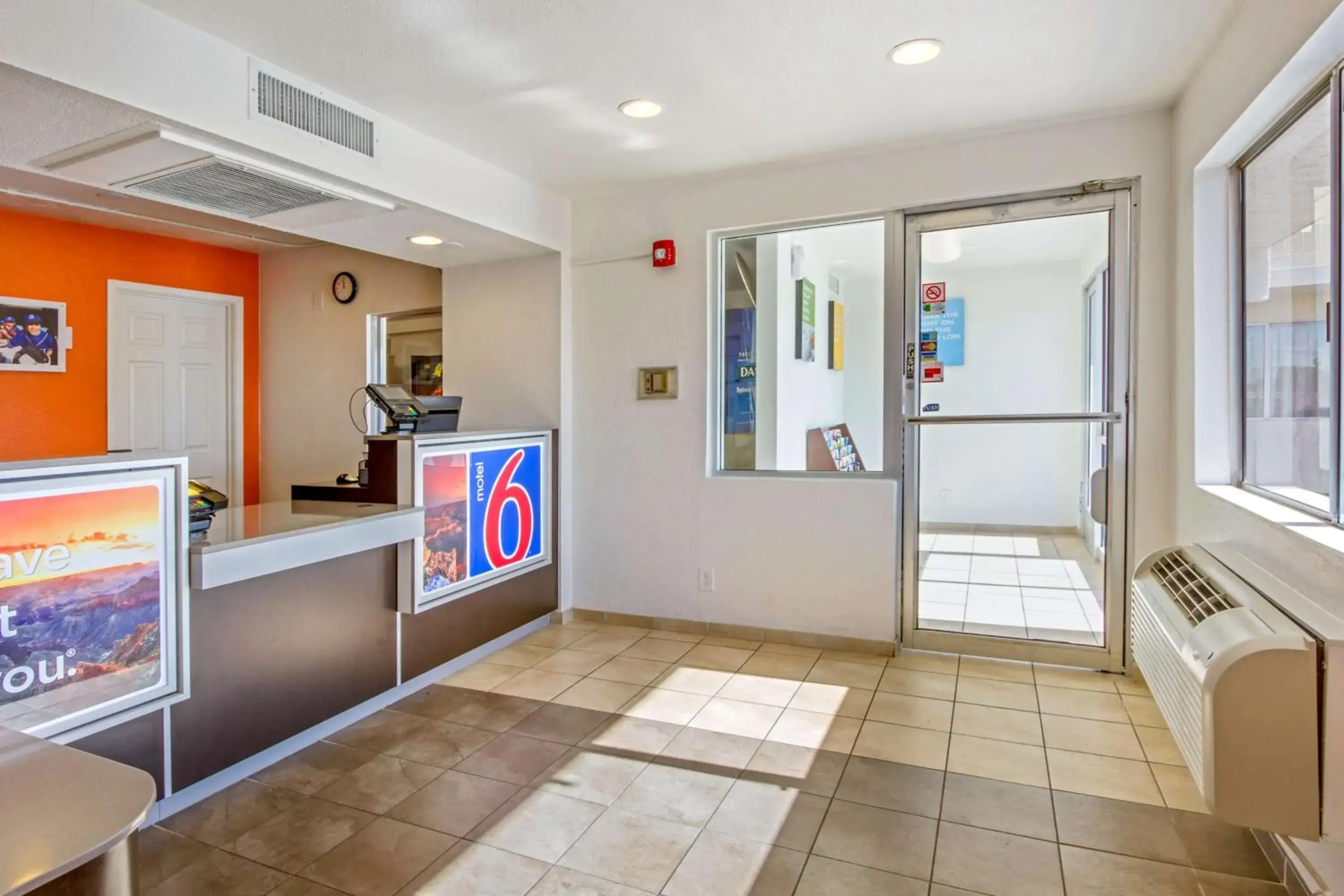 Lobby or reception, Lobby/Reception in Motel 6-Phoenix, AZ - North Bell Road