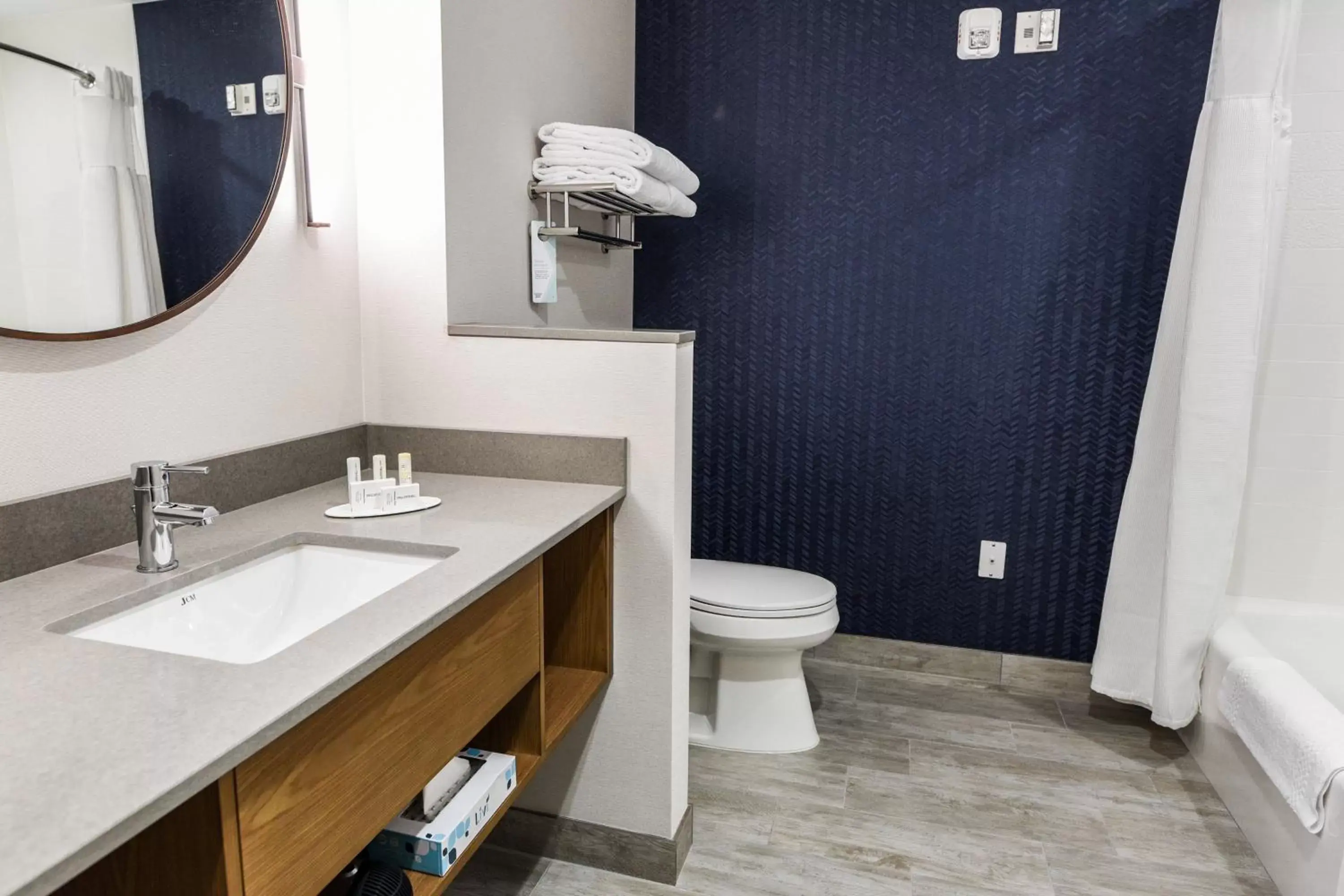 Bathroom in Fairfield Inn & Suites Ontario Rancho Cucamonga