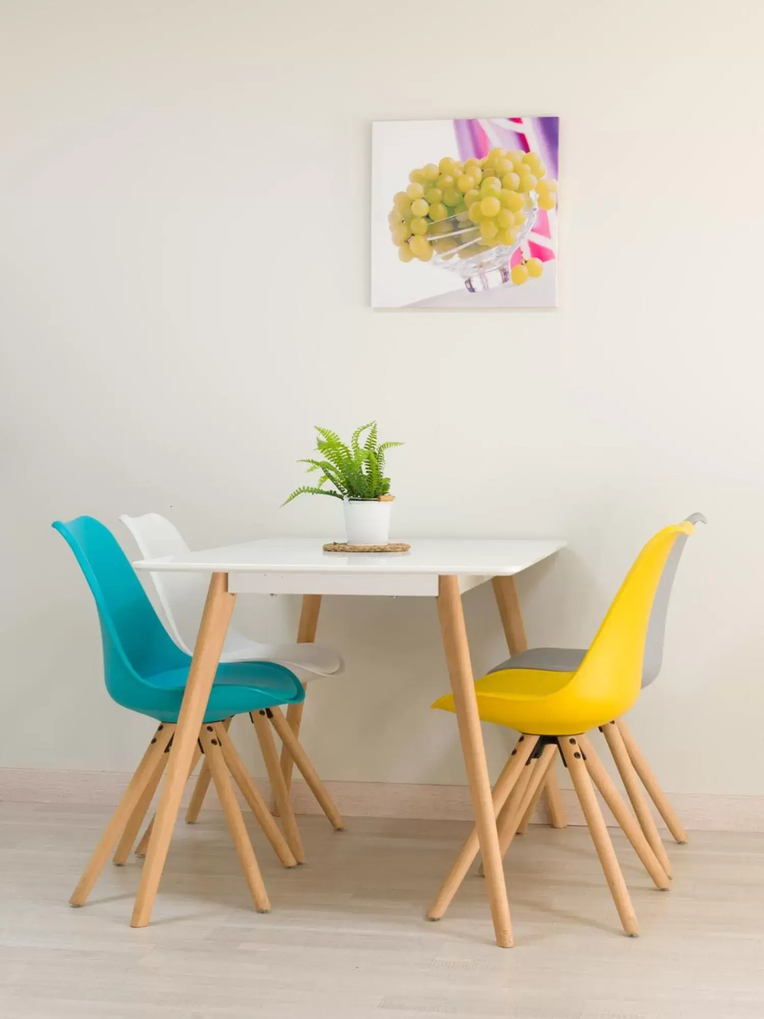 Kitchen or kitchenette, Dining Area in O balcón da ribeira