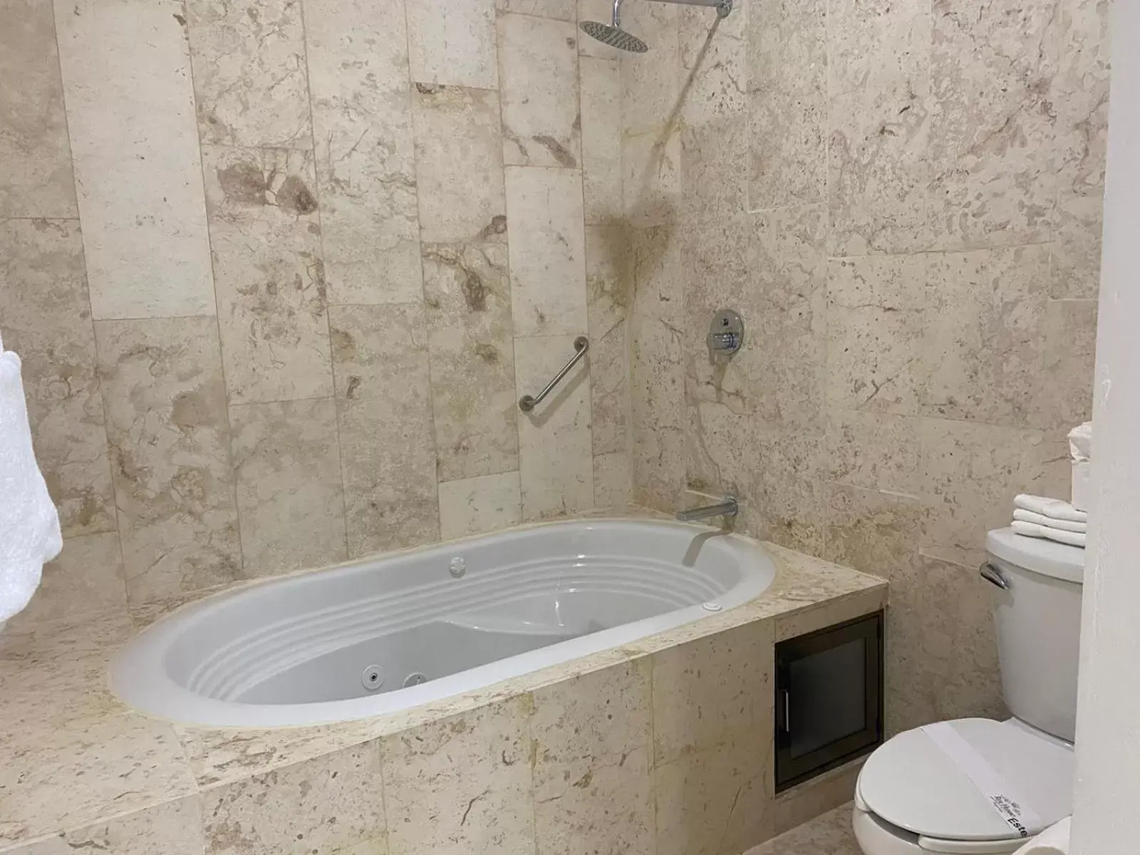 Bathroom in Real Hispano