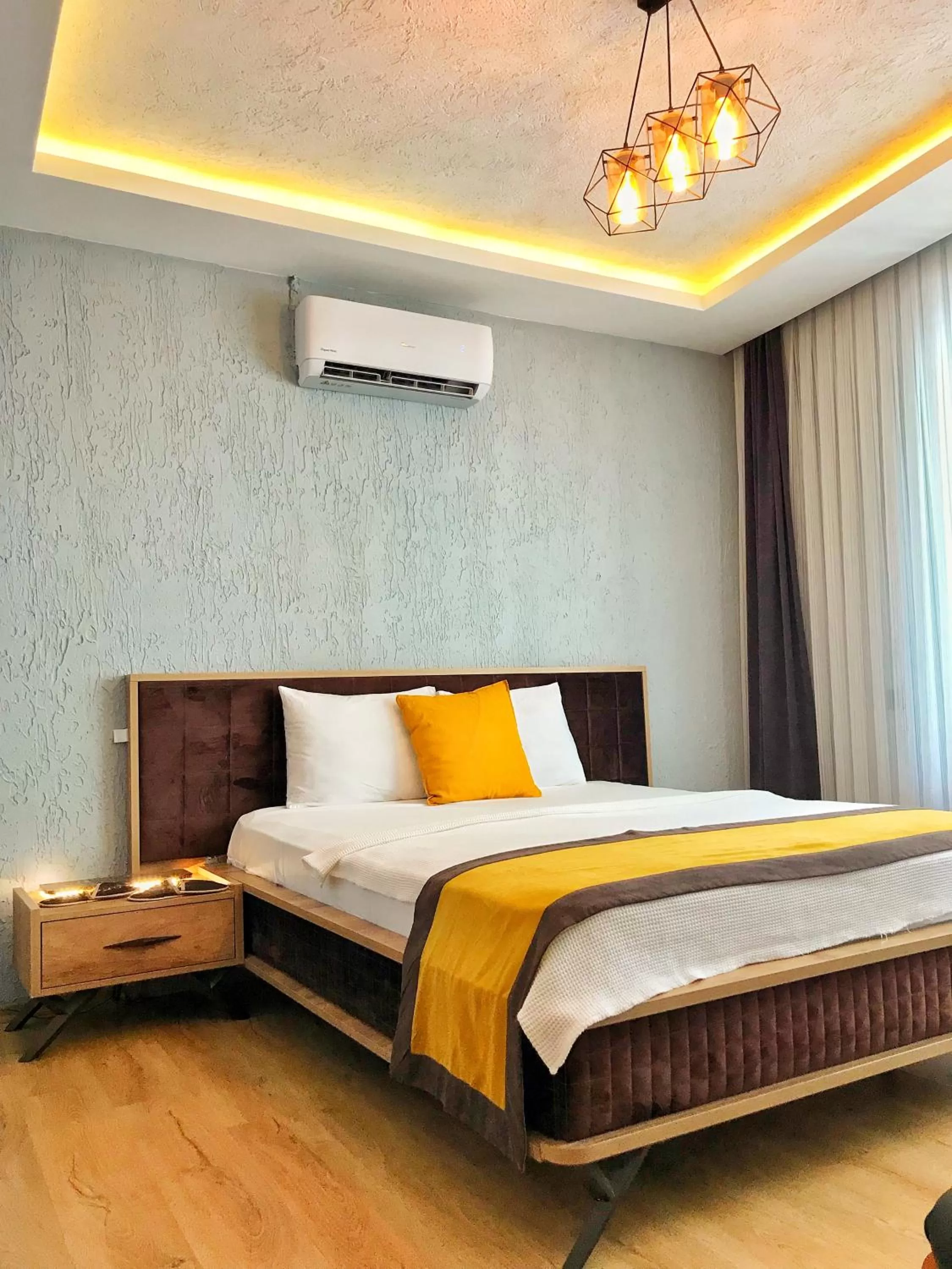 Double Room with Private Bathroom - single occupancy in Pera Pansiyon