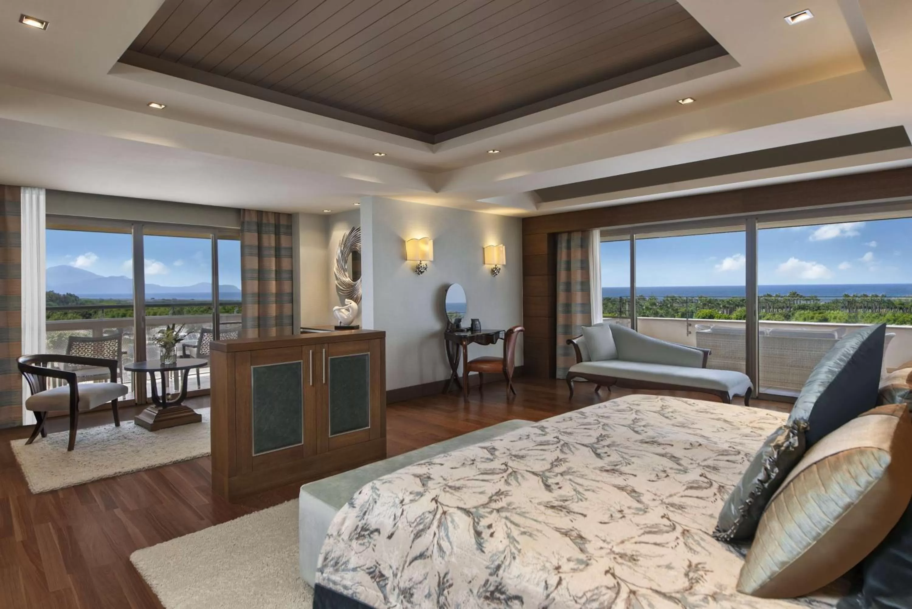 Living room, Bed in Hilton Dalaman Sarigerme Resort & Spa