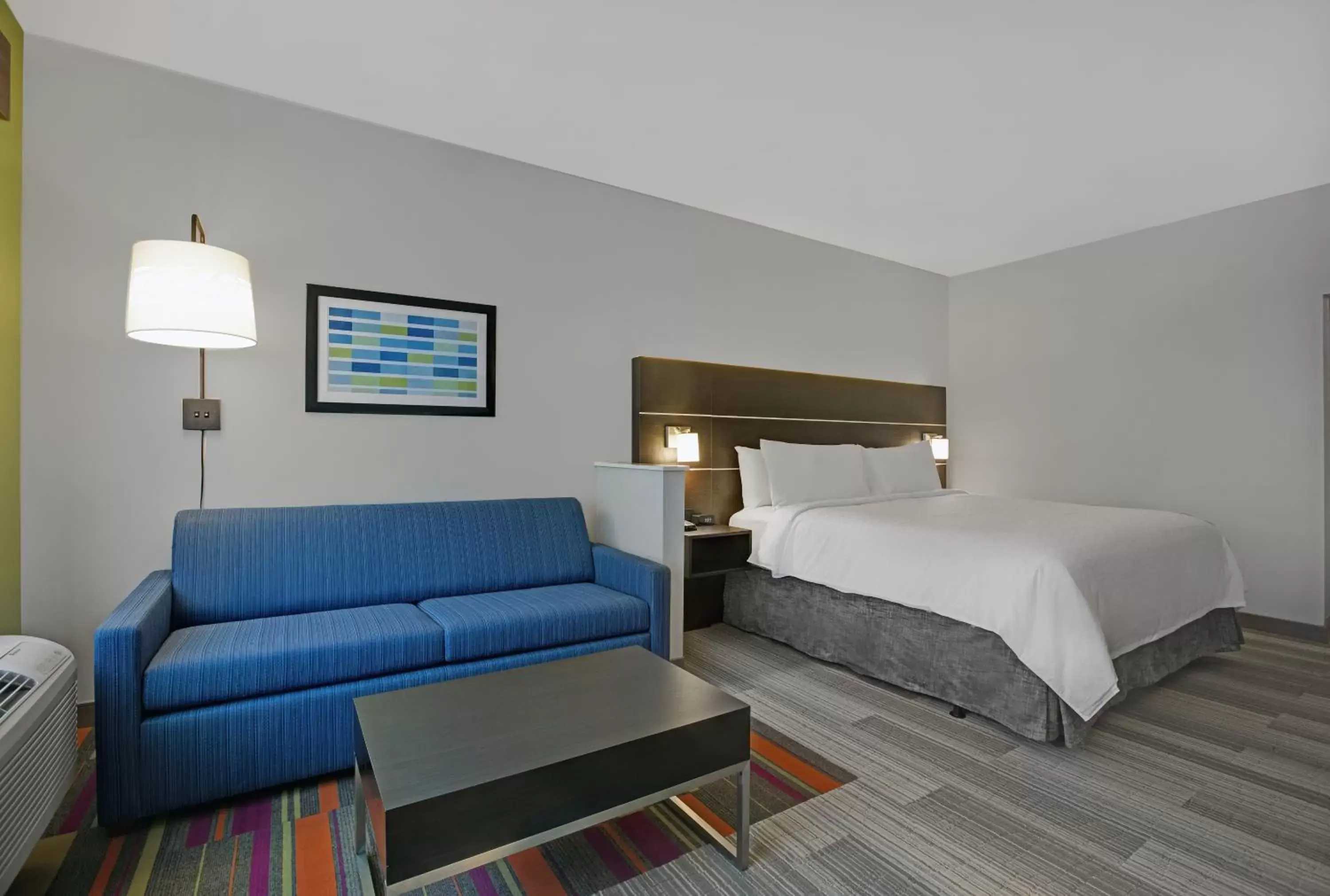 Photo of the whole room in Holiday Inn Express - Milwaukee Downtown, an IHG Hotel