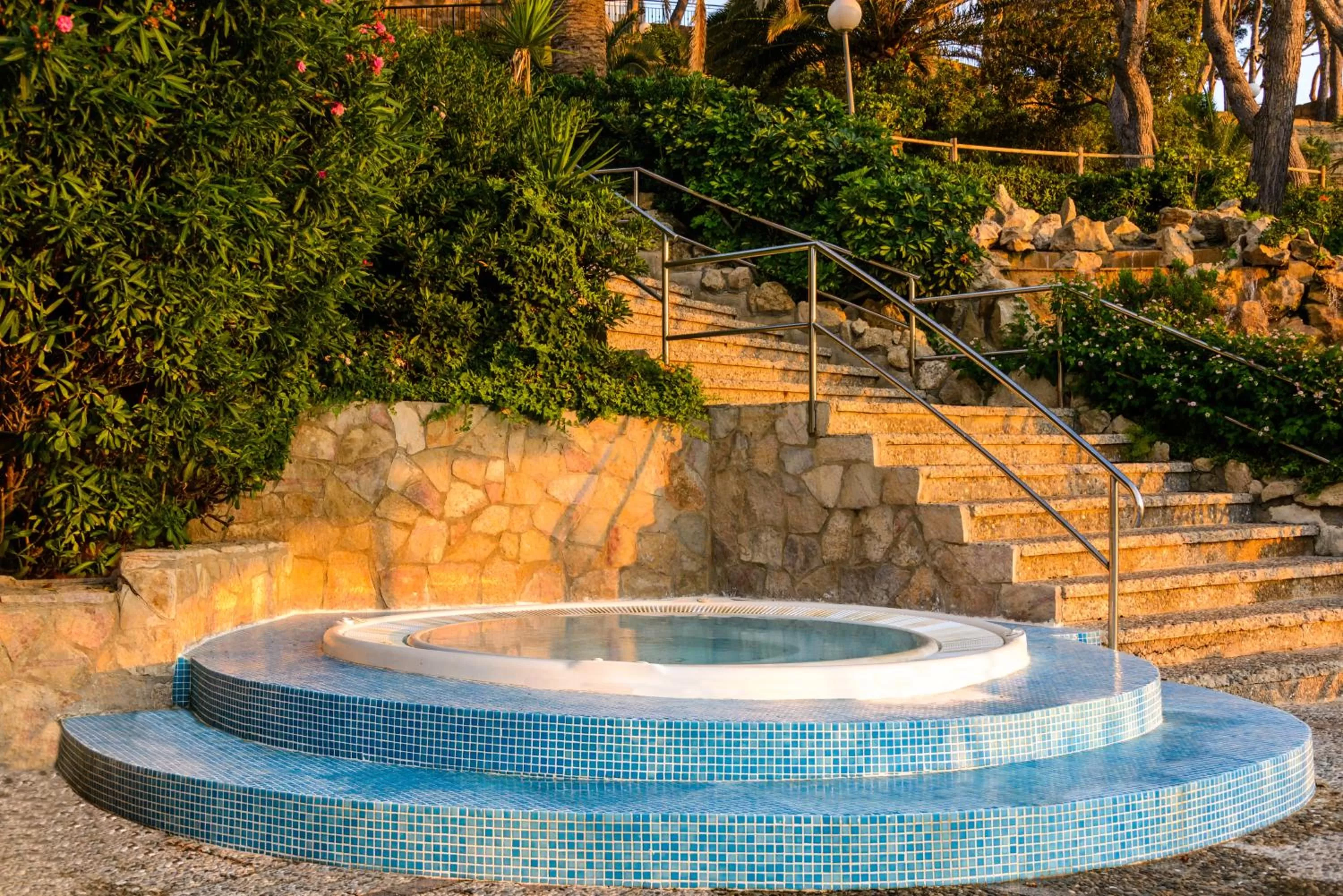 Hot Tub in Hotel Vibra Beverly Playa