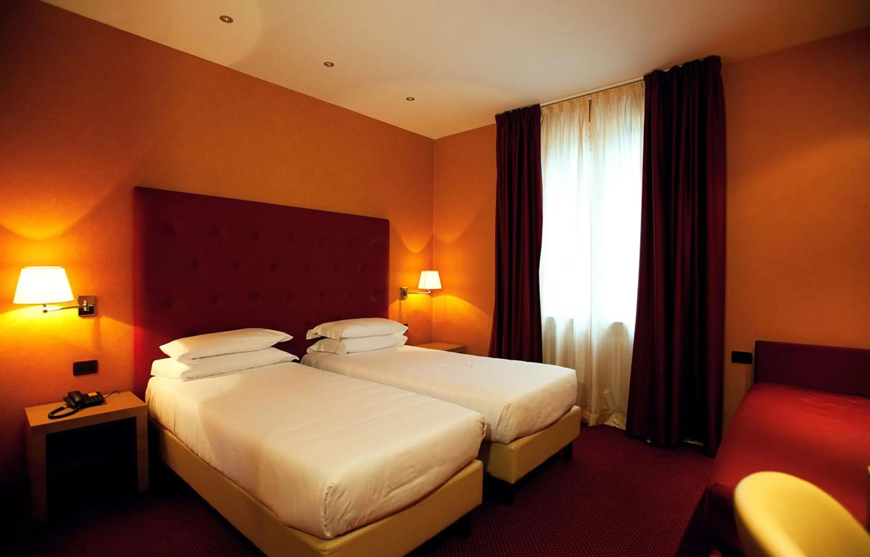 TV and multimedia, Bed in Best Western Hotel Piemontese