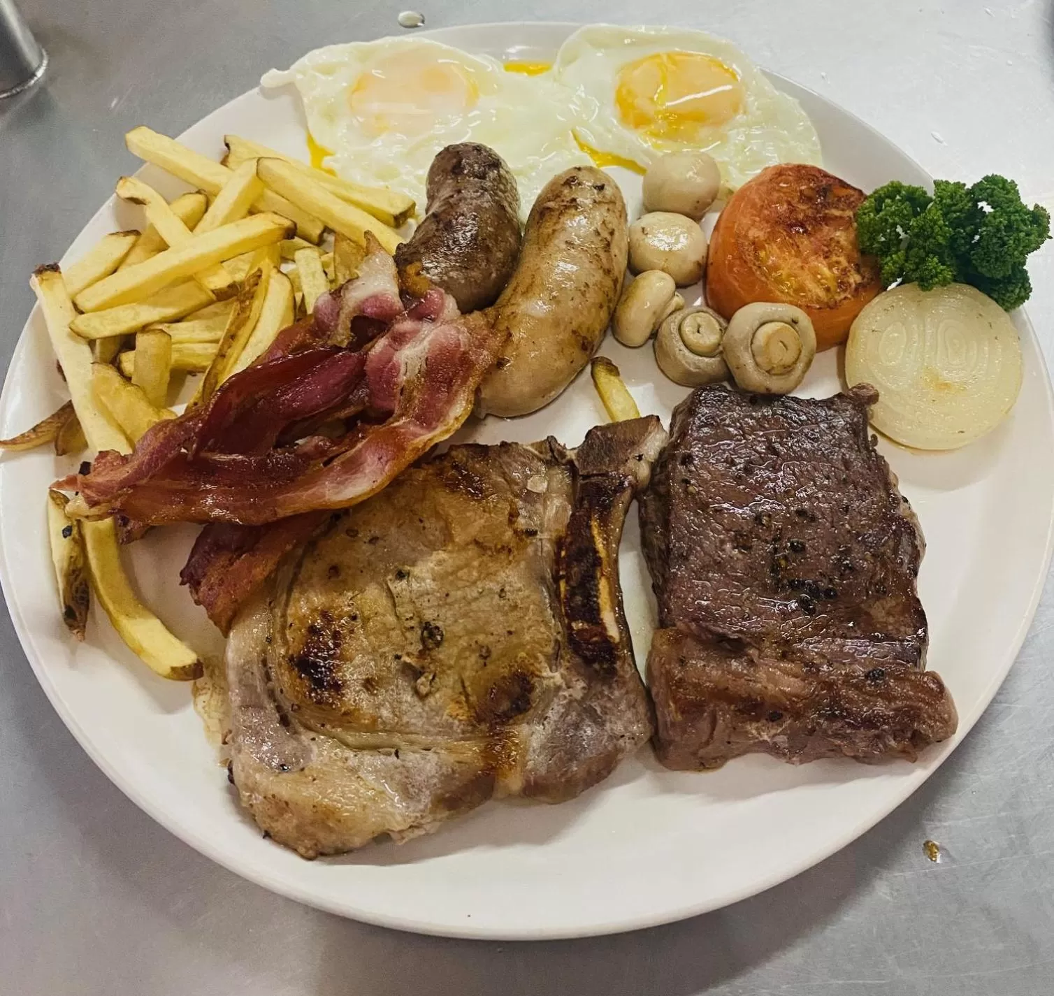 Arizona Beach Resort, Subic Bay, Philippines 2200