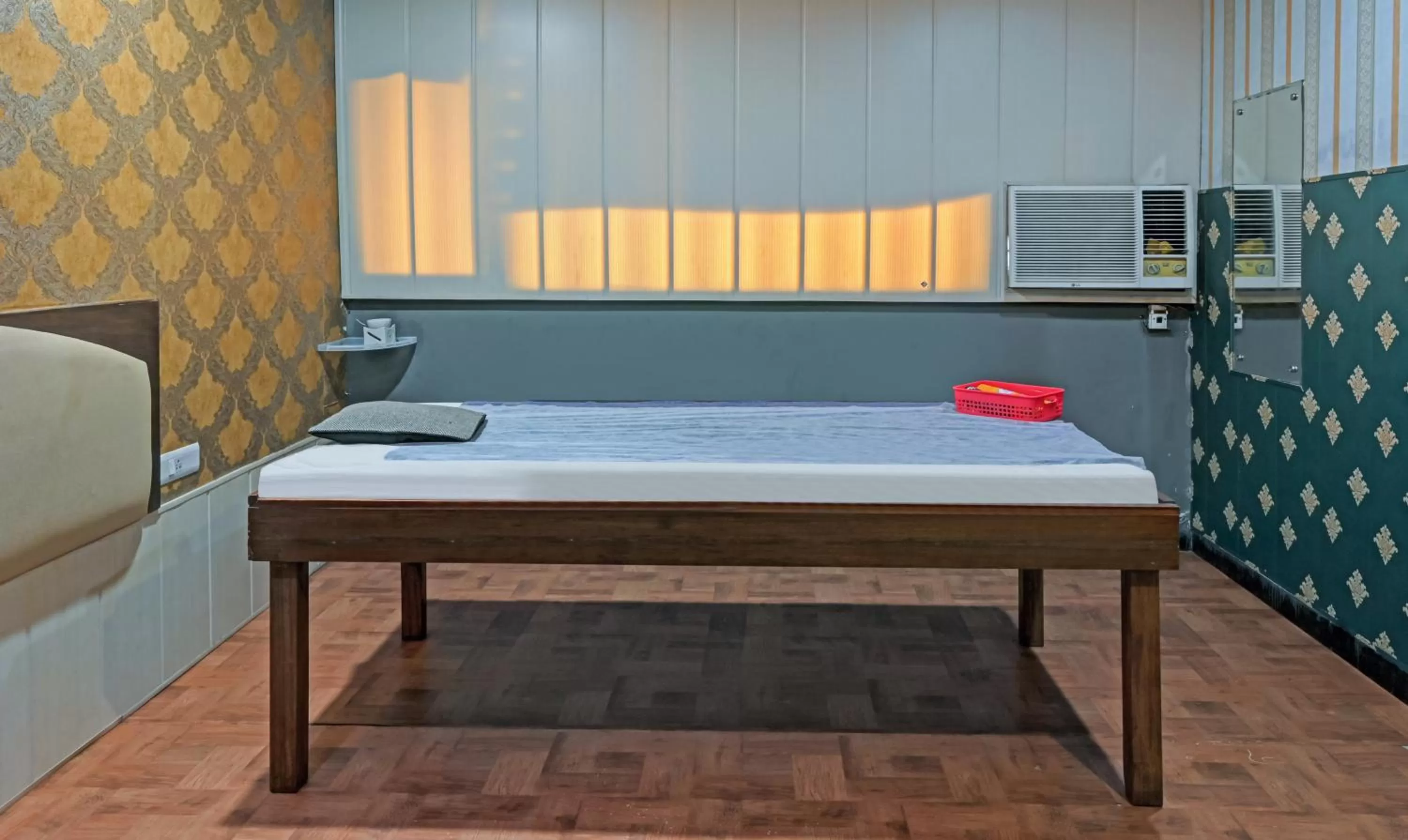 Itsy By Treebo - Auzone & Spa