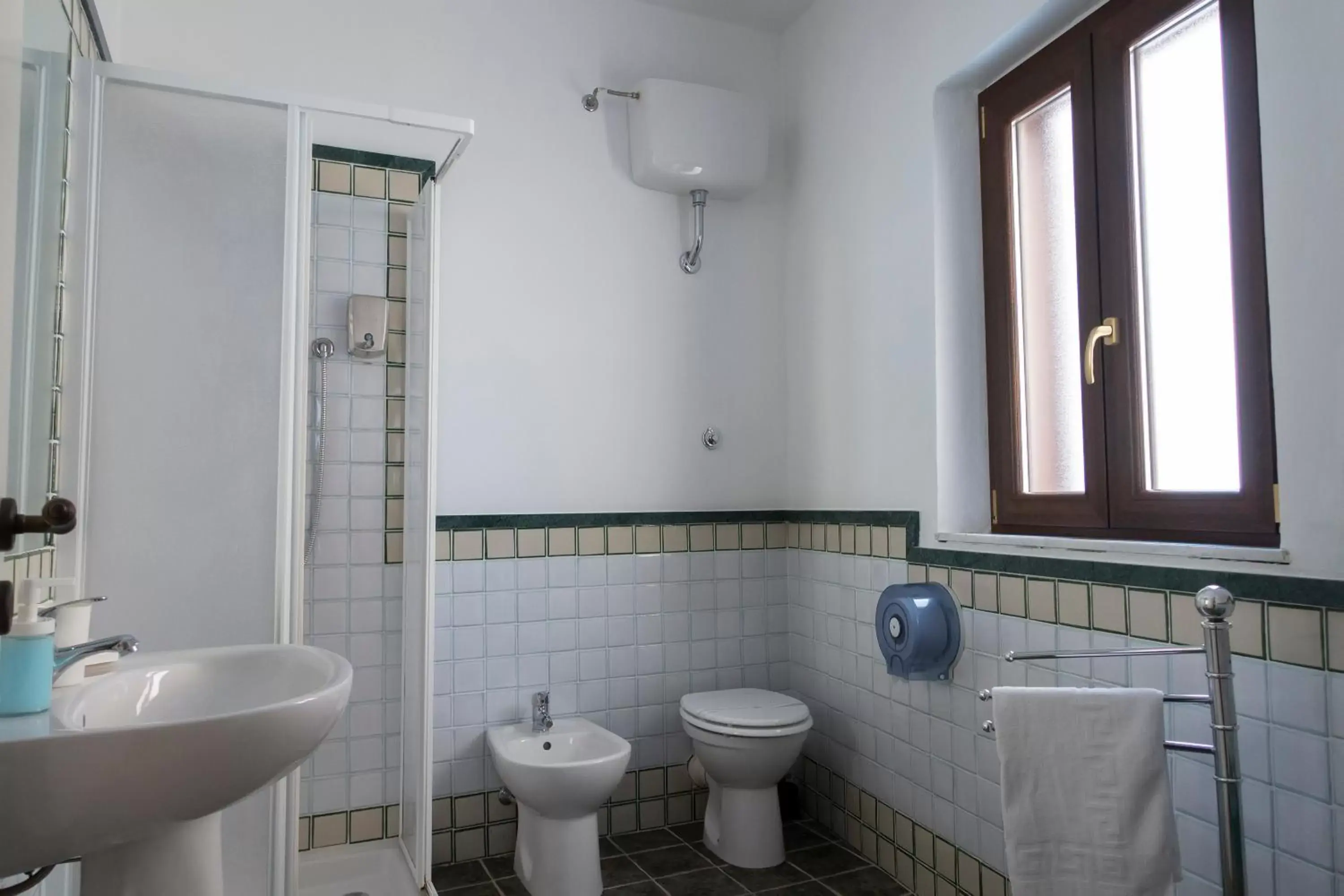 Shower, Bathroom in Alloggio della Posta Vecchia