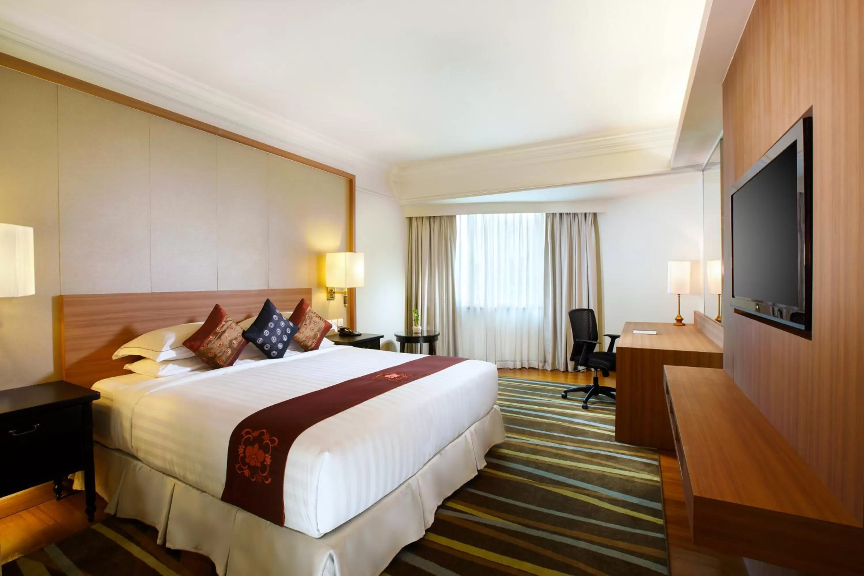 Bedroom, Bed in PARKROYAL Yangon