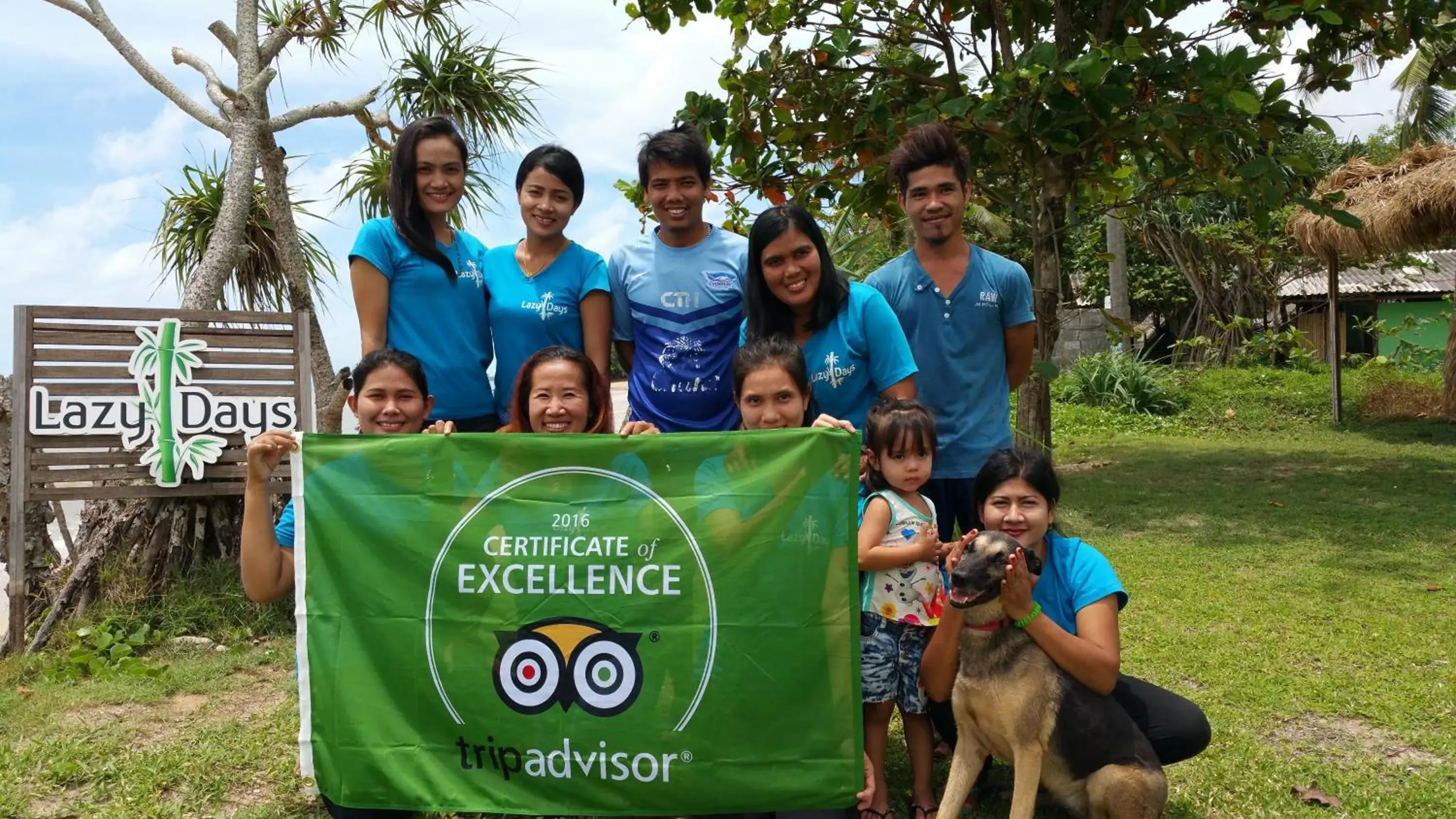 Staff, Family in Lazy Days Bungalows