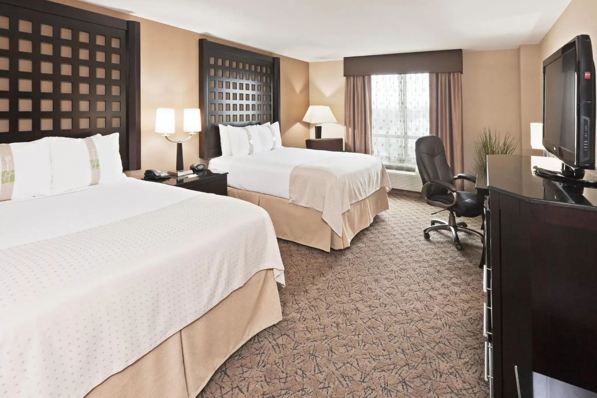 Photo of the whole room in Holiday Inn Hotel & Suites Tulsa South, an IHG Hotel
