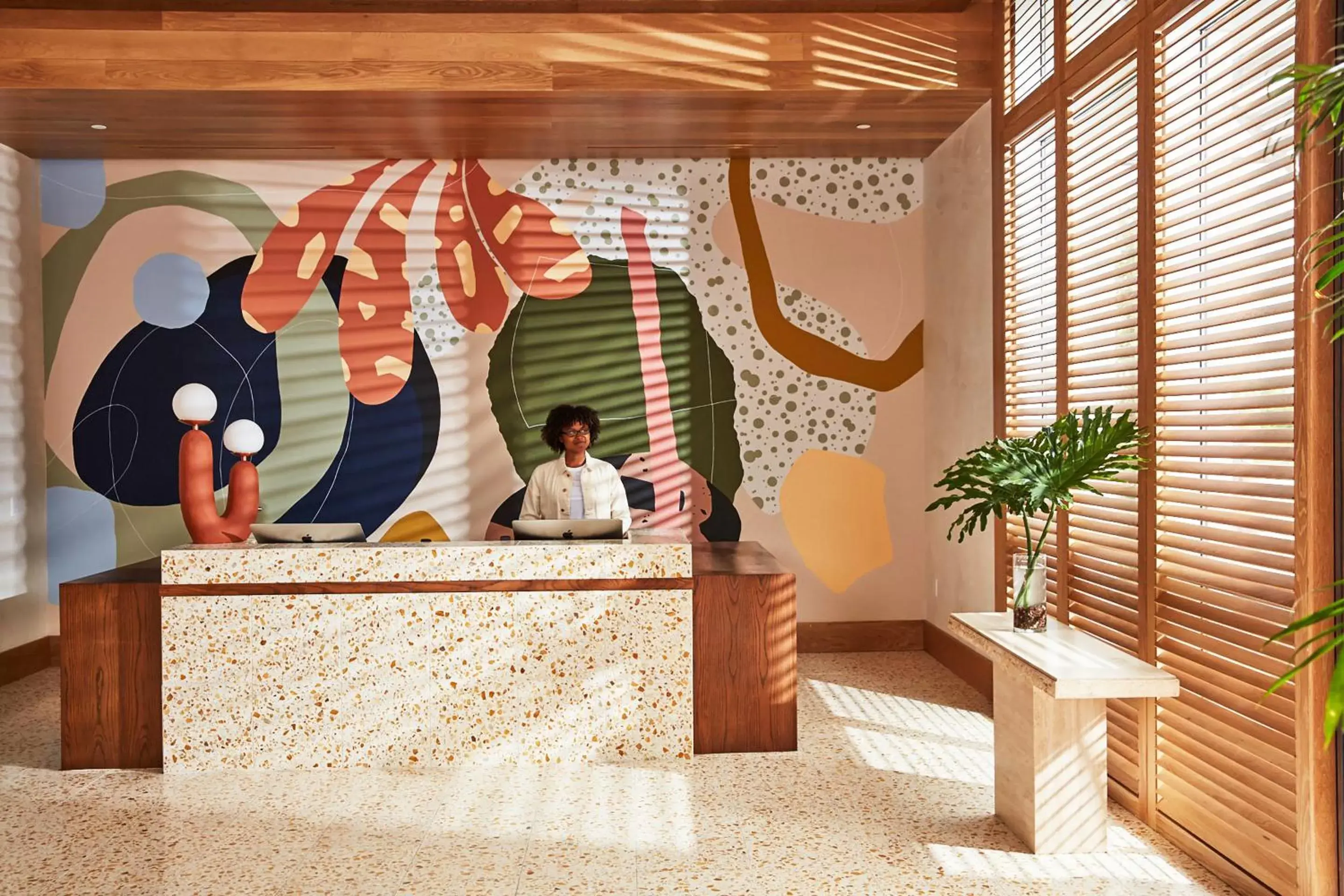 Lobby or reception in Hotel June, Los Angeles, a Member of Design Hotels