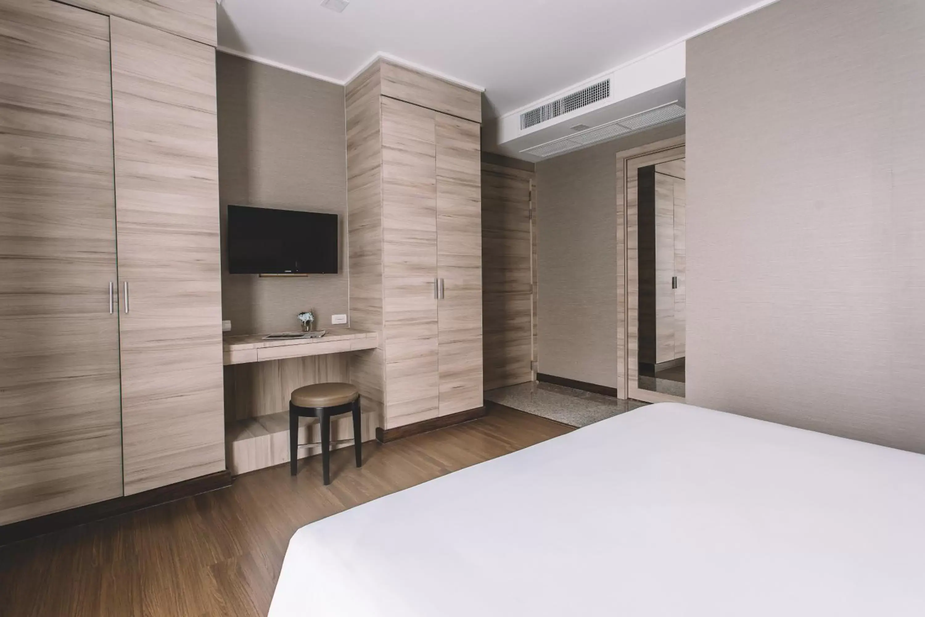 Bedroom, Room Photo in Adelphi Suites Bangkok - SHA Extra Plus