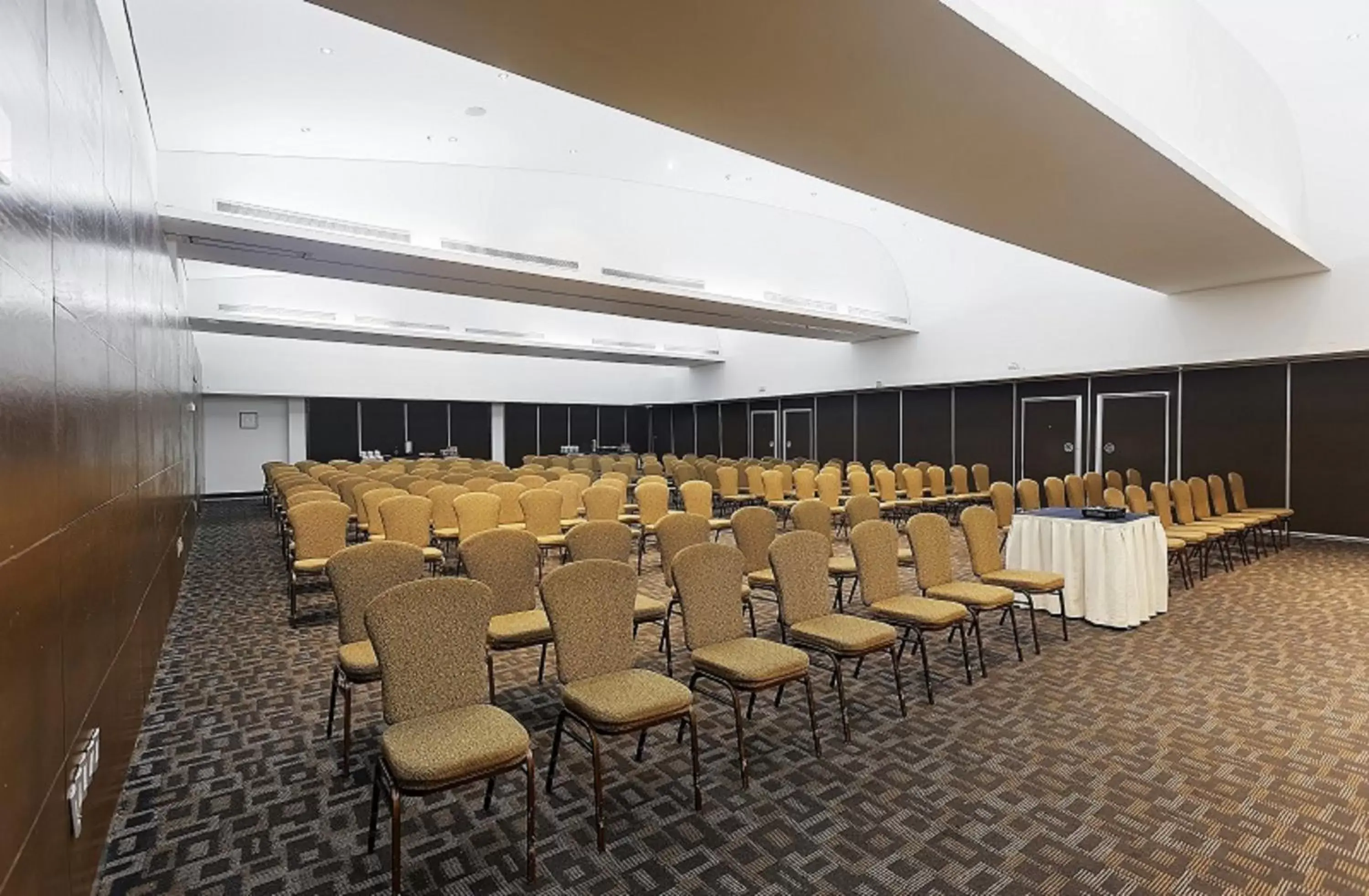 Meeting/conference room in Crowne Plaza Villahermosa, an IHG Hotel