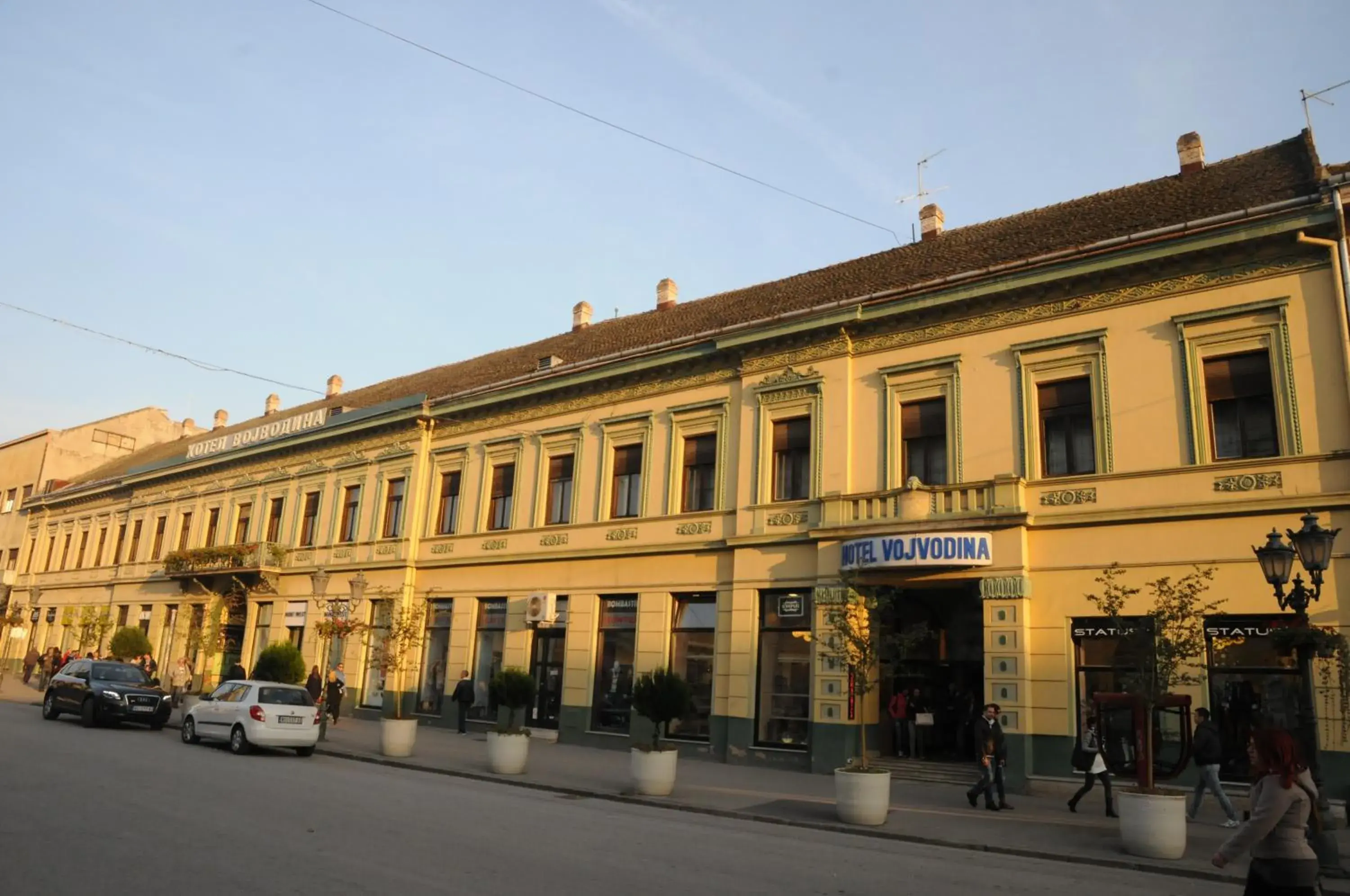 Facade/entrance, Property Building in Hotel Vojvodina