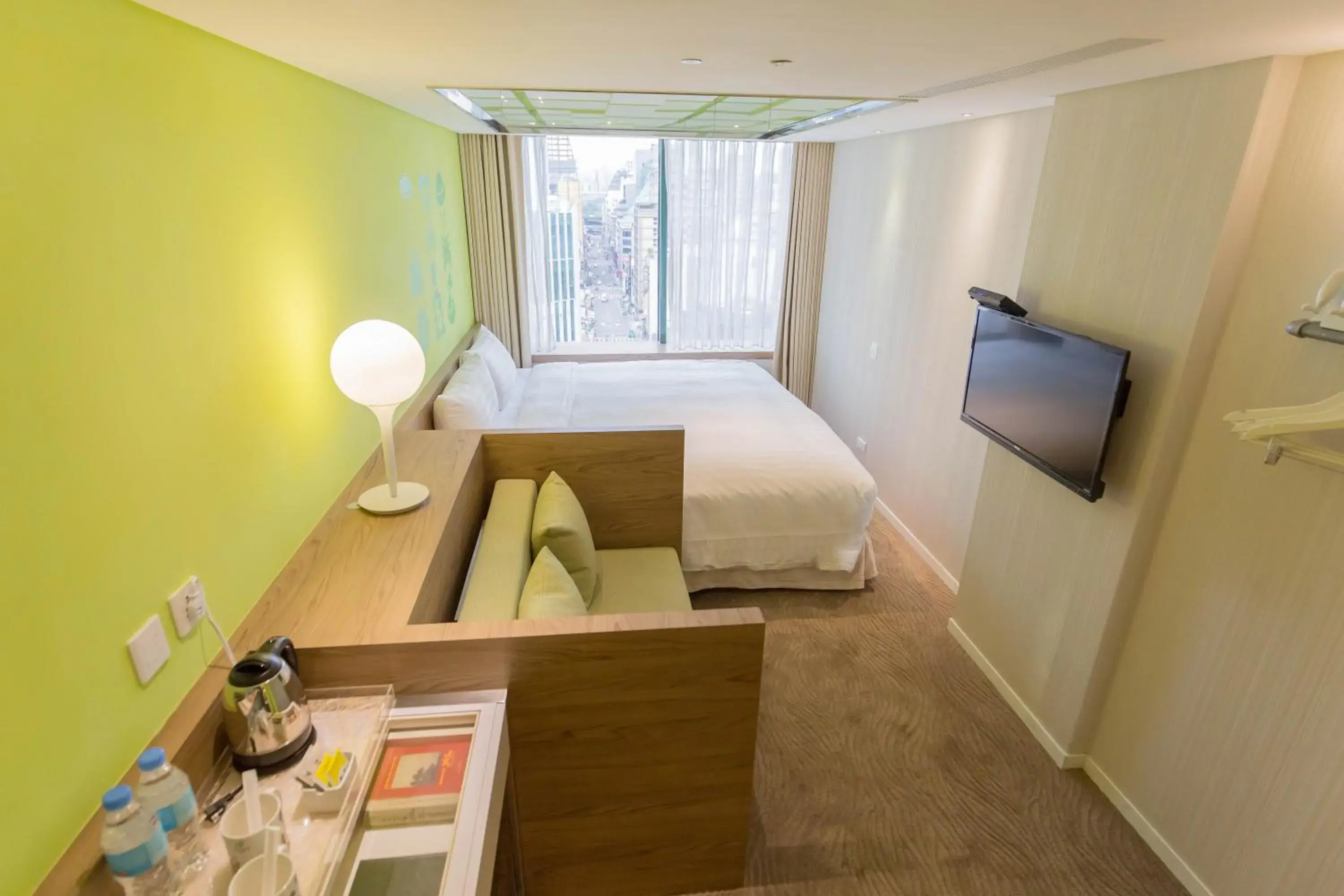 TV and multimedia in Green World Hotel - Zhonghua