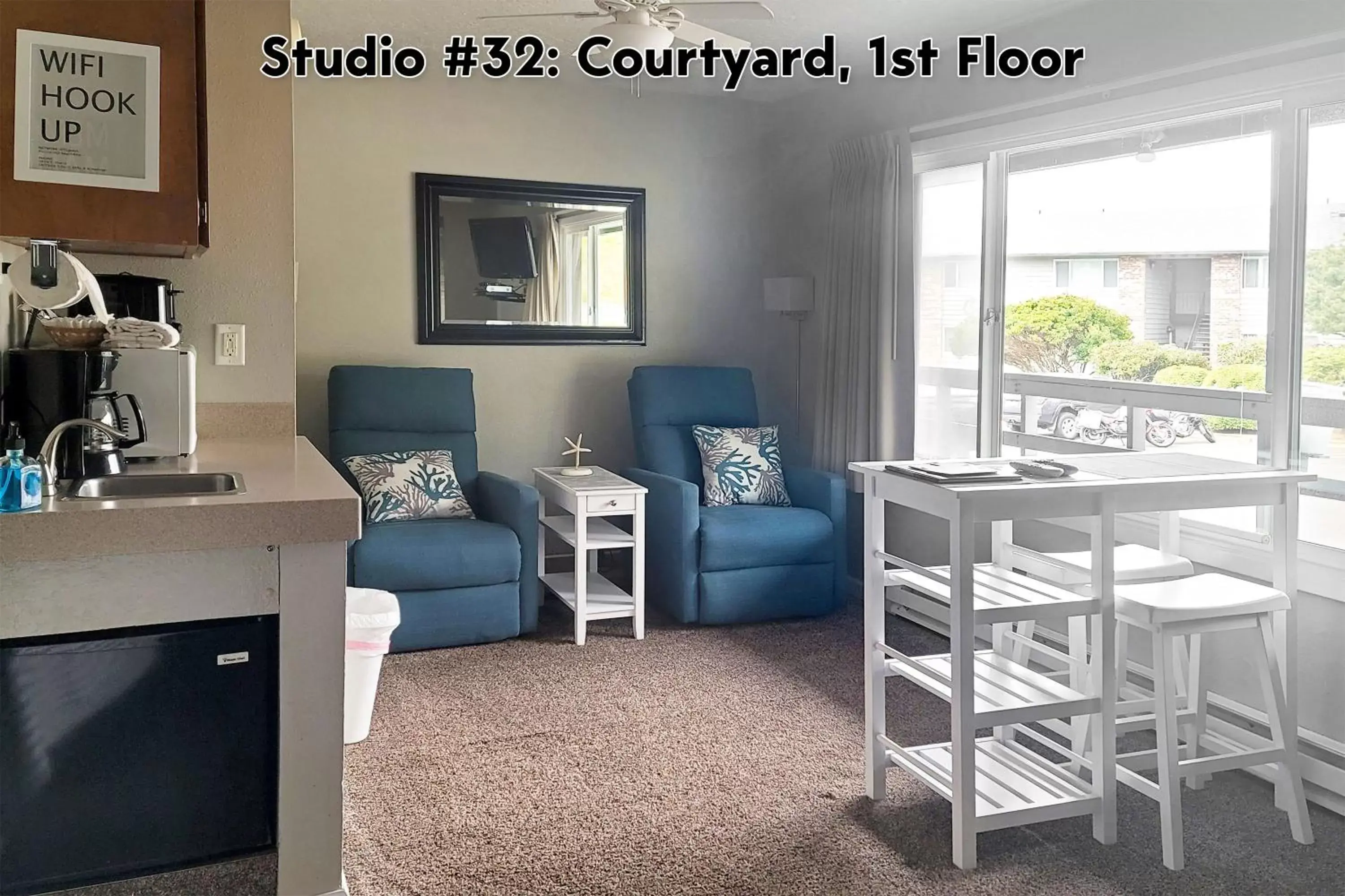 Living room, Seating Area in Ocean Terrace Condominiums