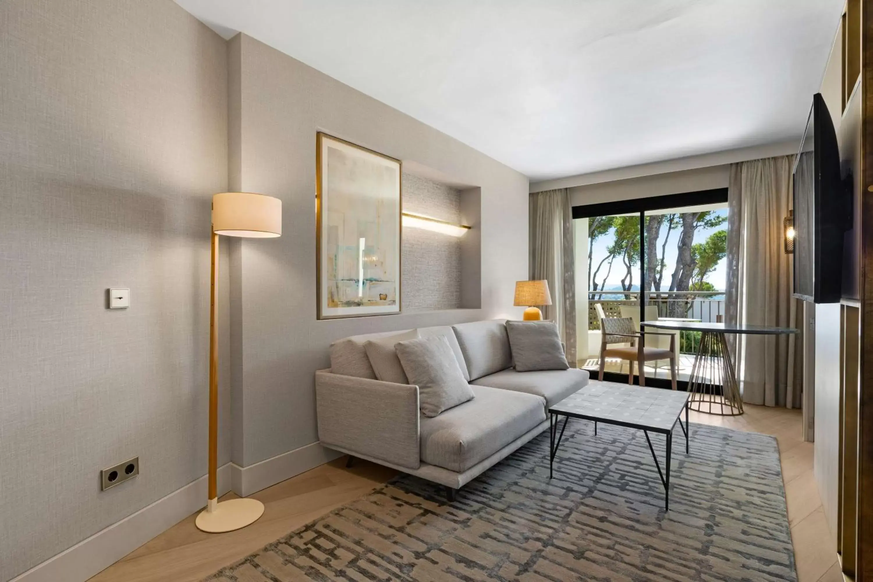 Bedroom, Seating Area in Hilton Mallorca Galatzo