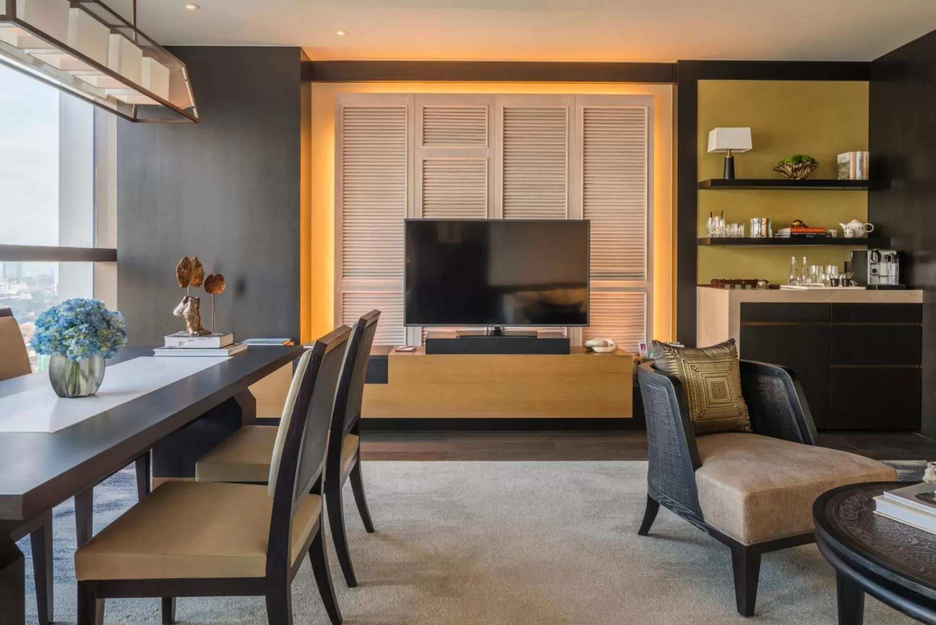 Living room in Rosewood Phnom Penh