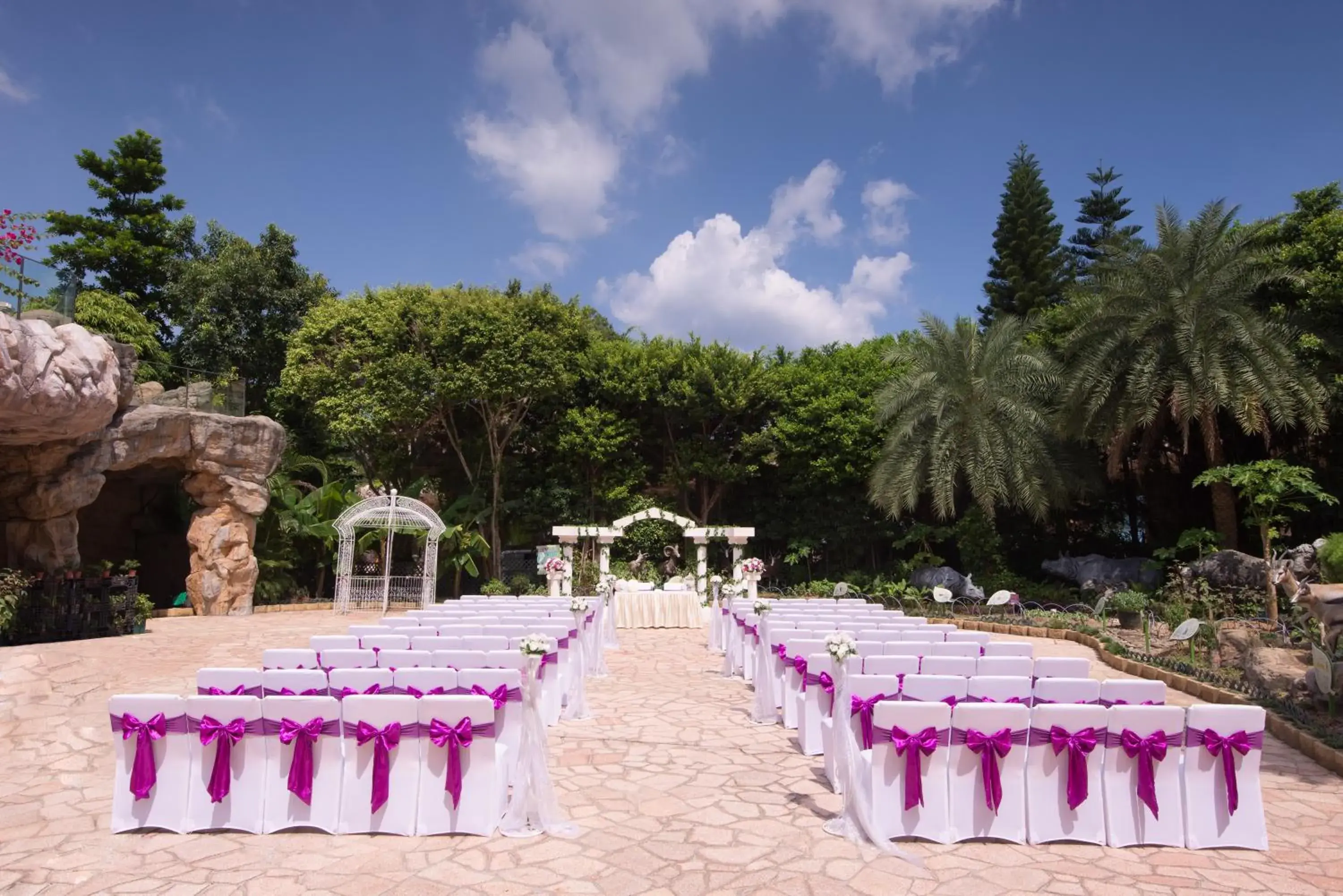 Garden, Banquet Facilities in Noah's Ark Resort