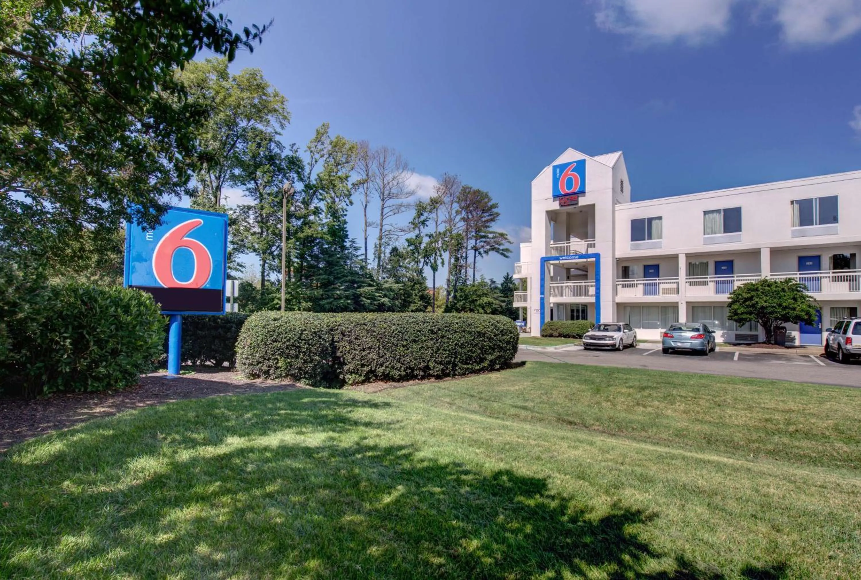 Property building in Motel 6 Virginia Beach