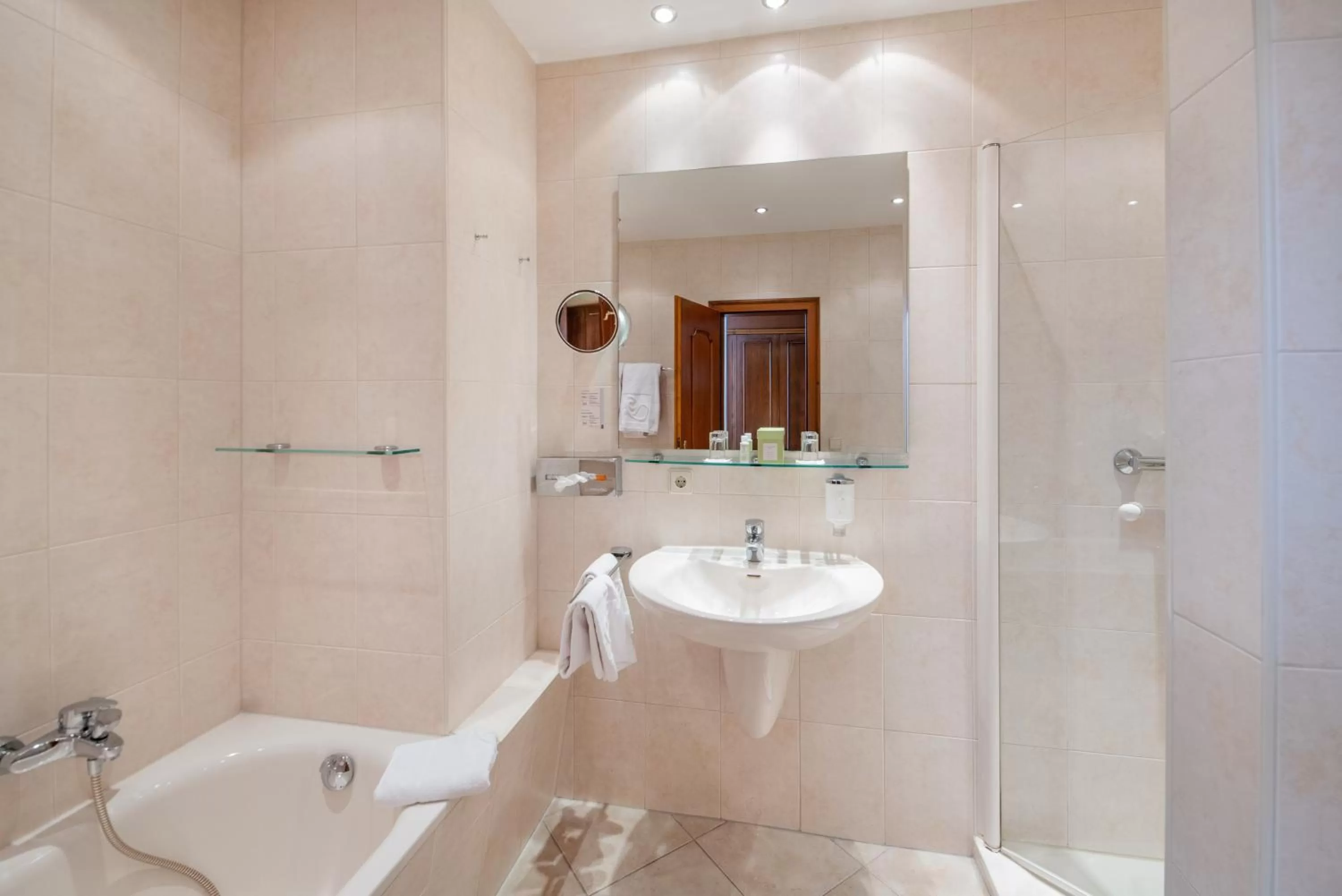 Bathroom in Romantik Hotel Stryckhaus