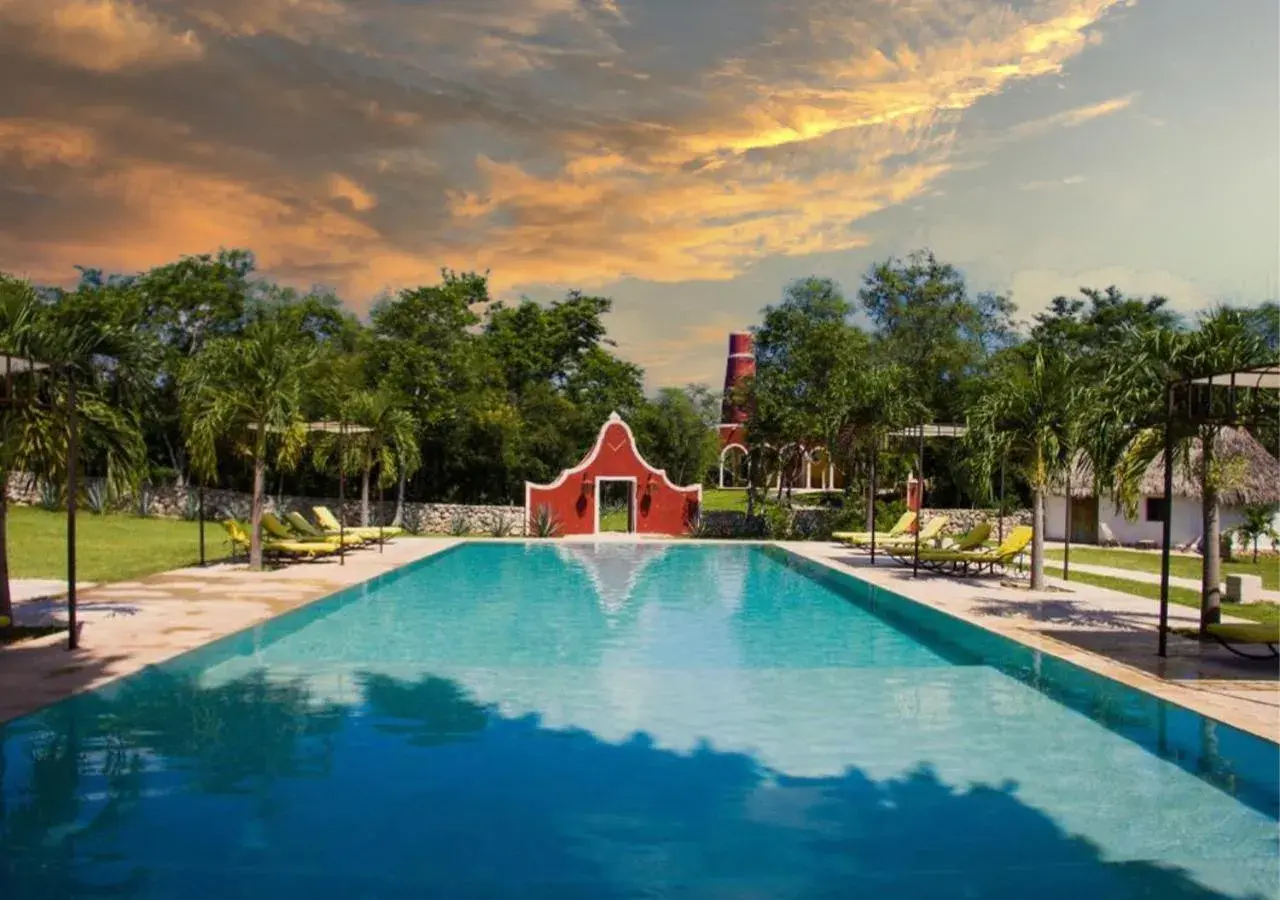 Pool view, Swimming Pool in Hotel Hacienda Ticum