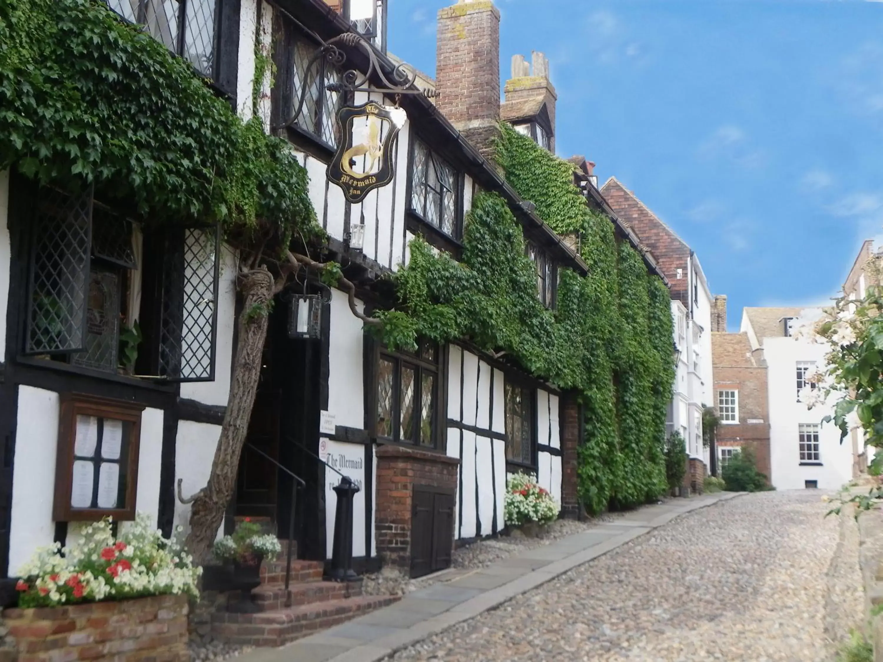 Facade/entrance, Property Building in Mermaid Inn