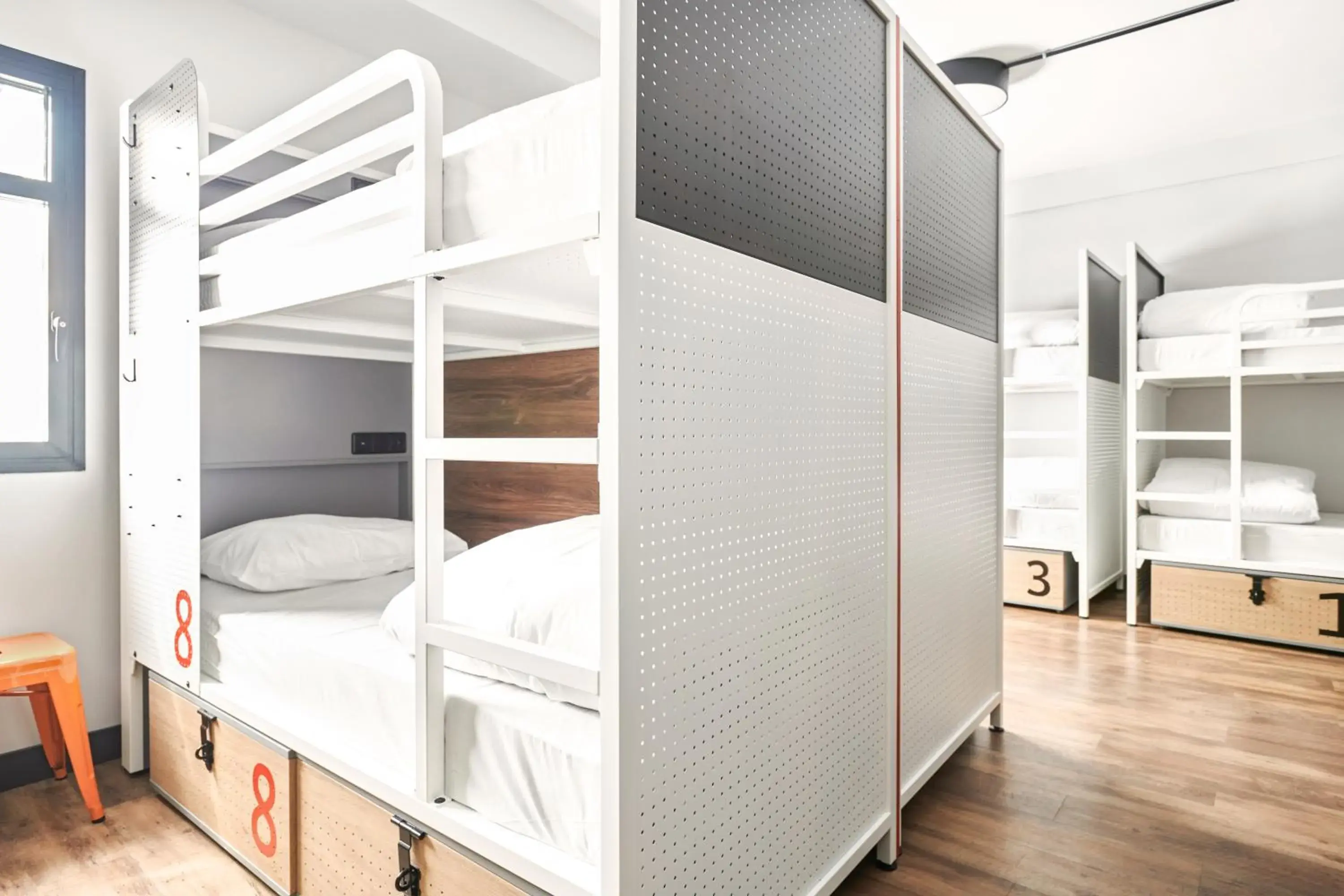 Bed, Bunk Bed in Generator Madrid