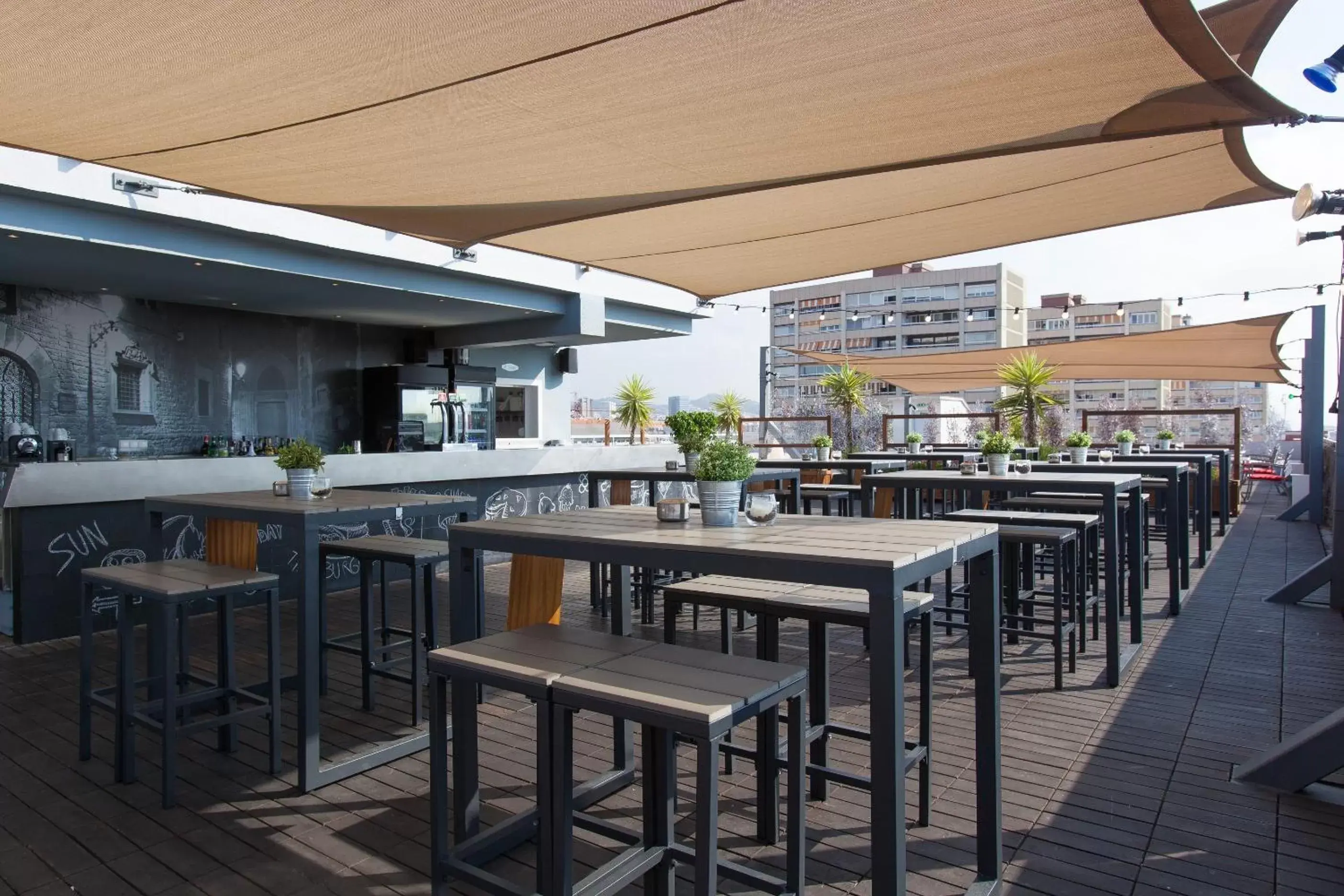 Balcony/Terrace, Restaurant/Places to Eat in Expo Hotel Barcelona