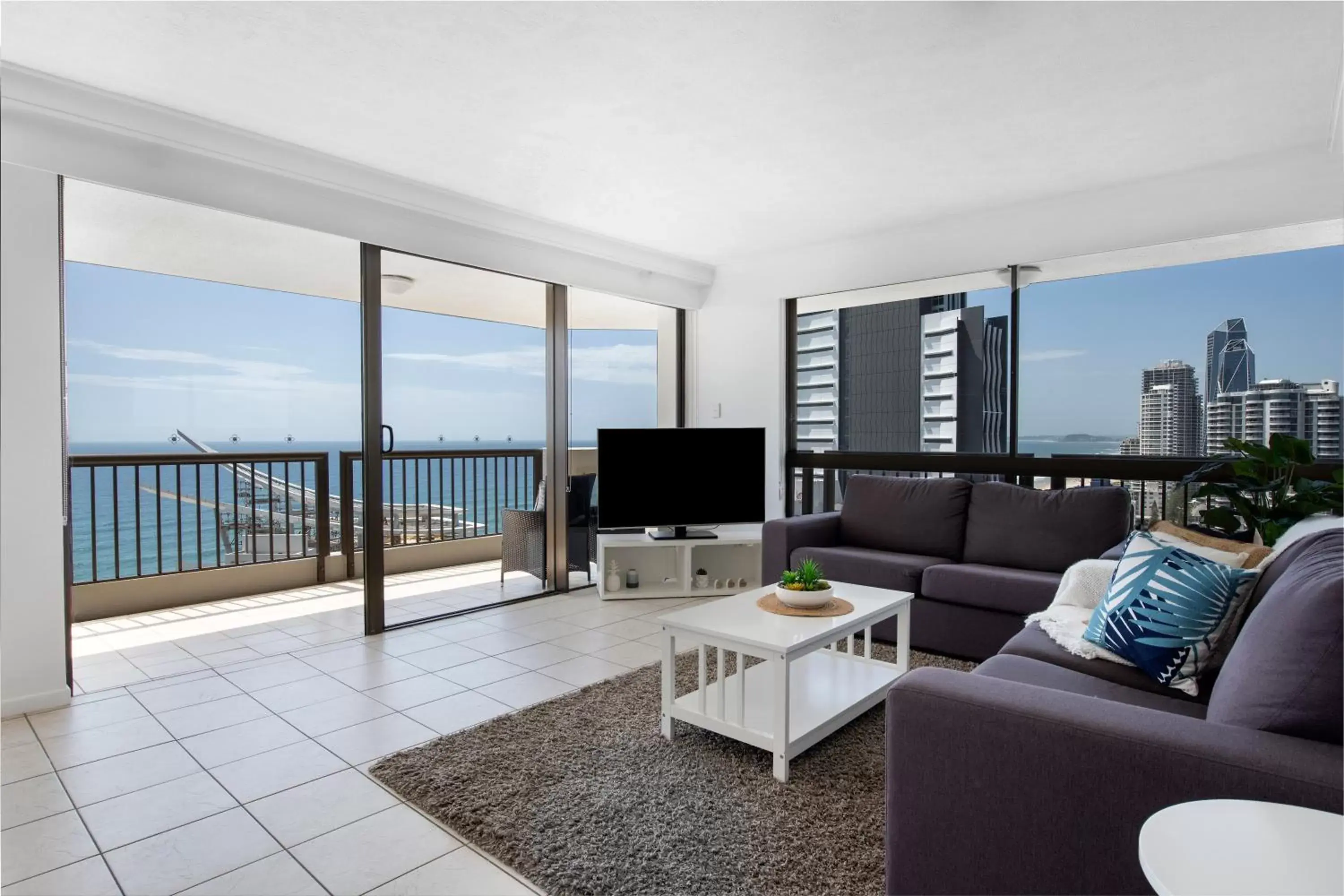 Living room in BreakFree Longbeach Resort Living room in BreakFree Longbeach Resort