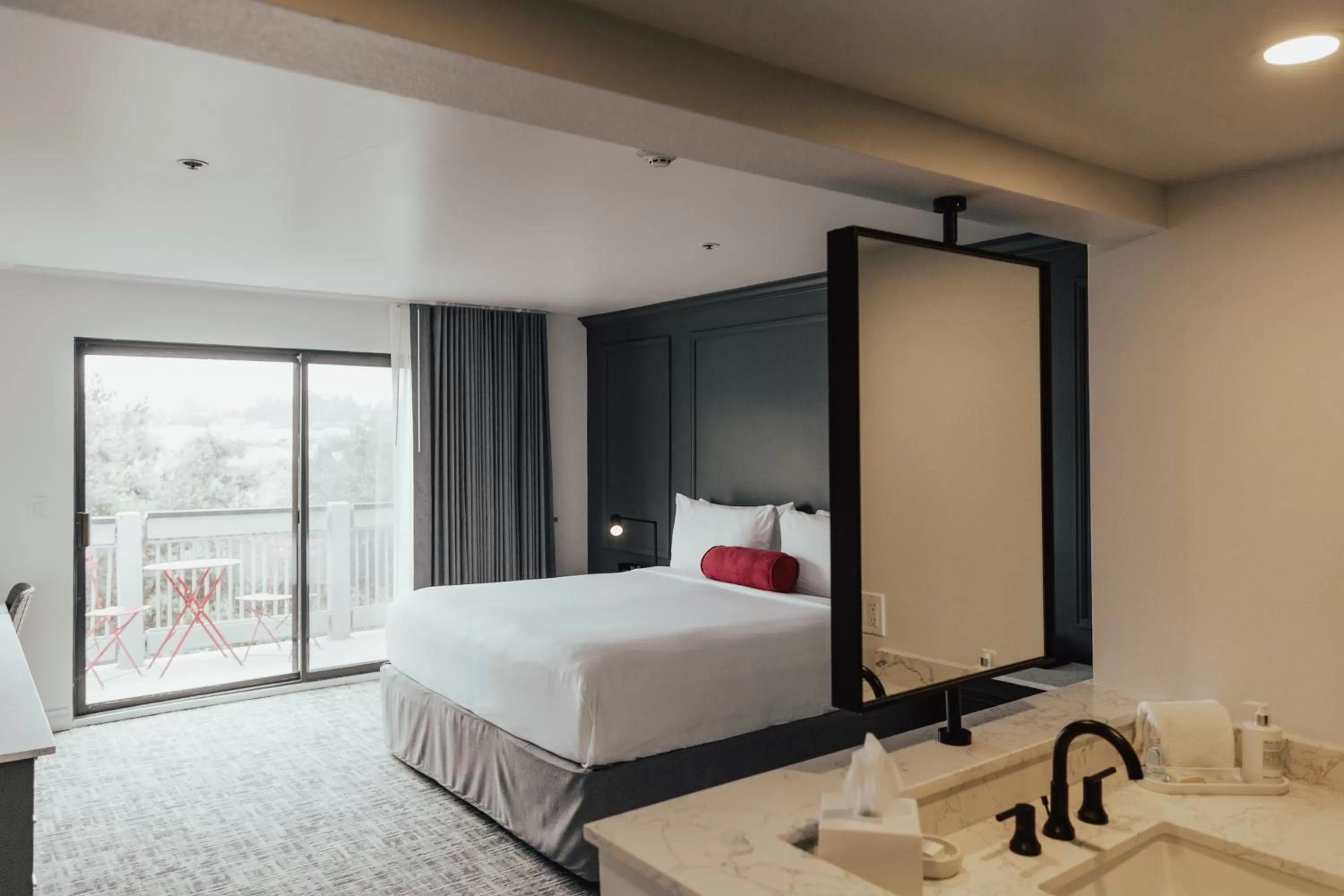 Bed in Vinland Hotel and Lounge