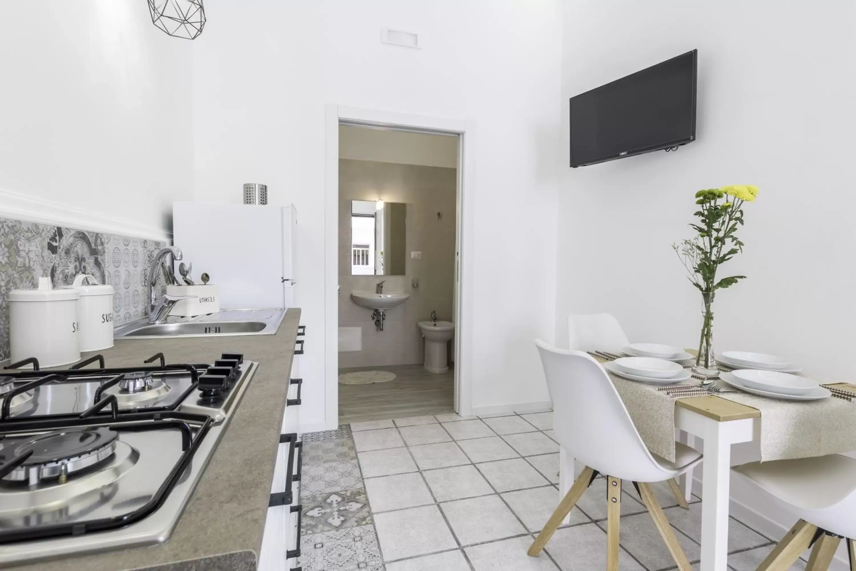 Kitchen/Kitchenette in La Gemma del Salento Rooms&Apartments