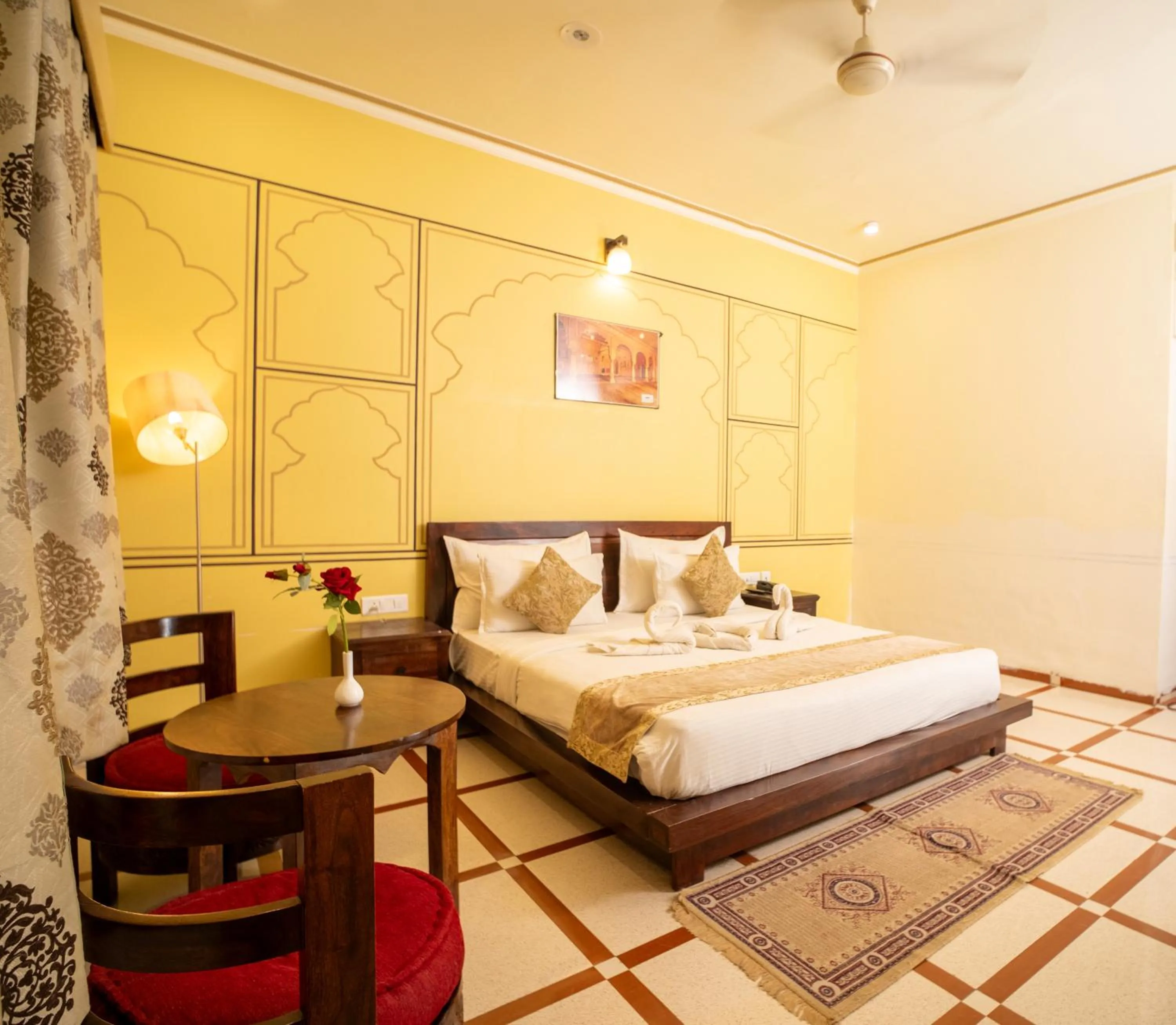 Bed in Hotel Laxmi Niwas - A Heritage Retreat
