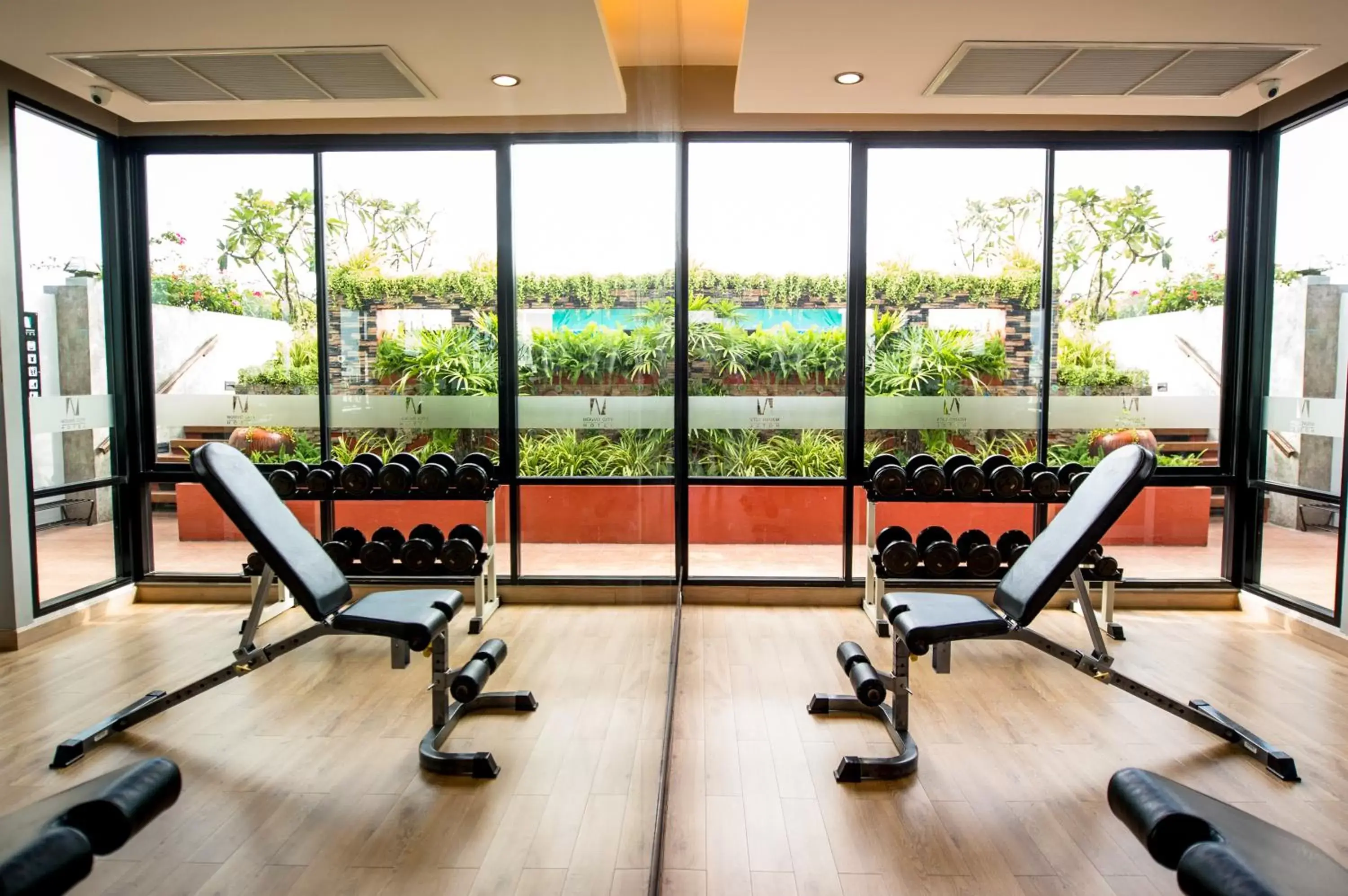 Spa and wellness centre/facilities, Fitness Center/Facilities in Nouvo City Hotel