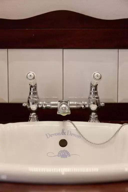 Decorative detail, Bathroom in Relais Montemaggiore