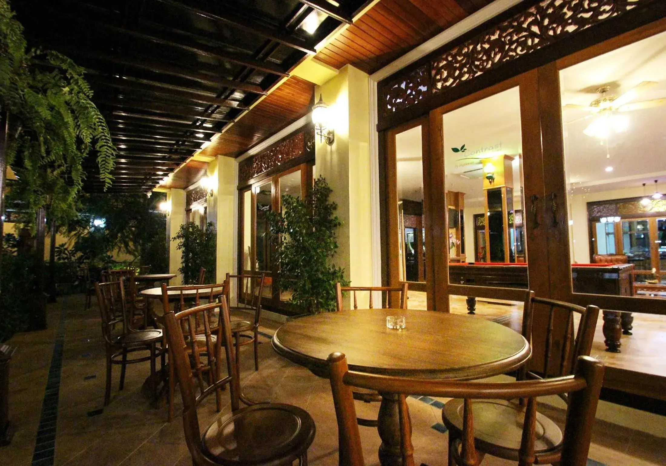 Food and drinks, Restaurant/Places to Eat in i Boutique Hotel