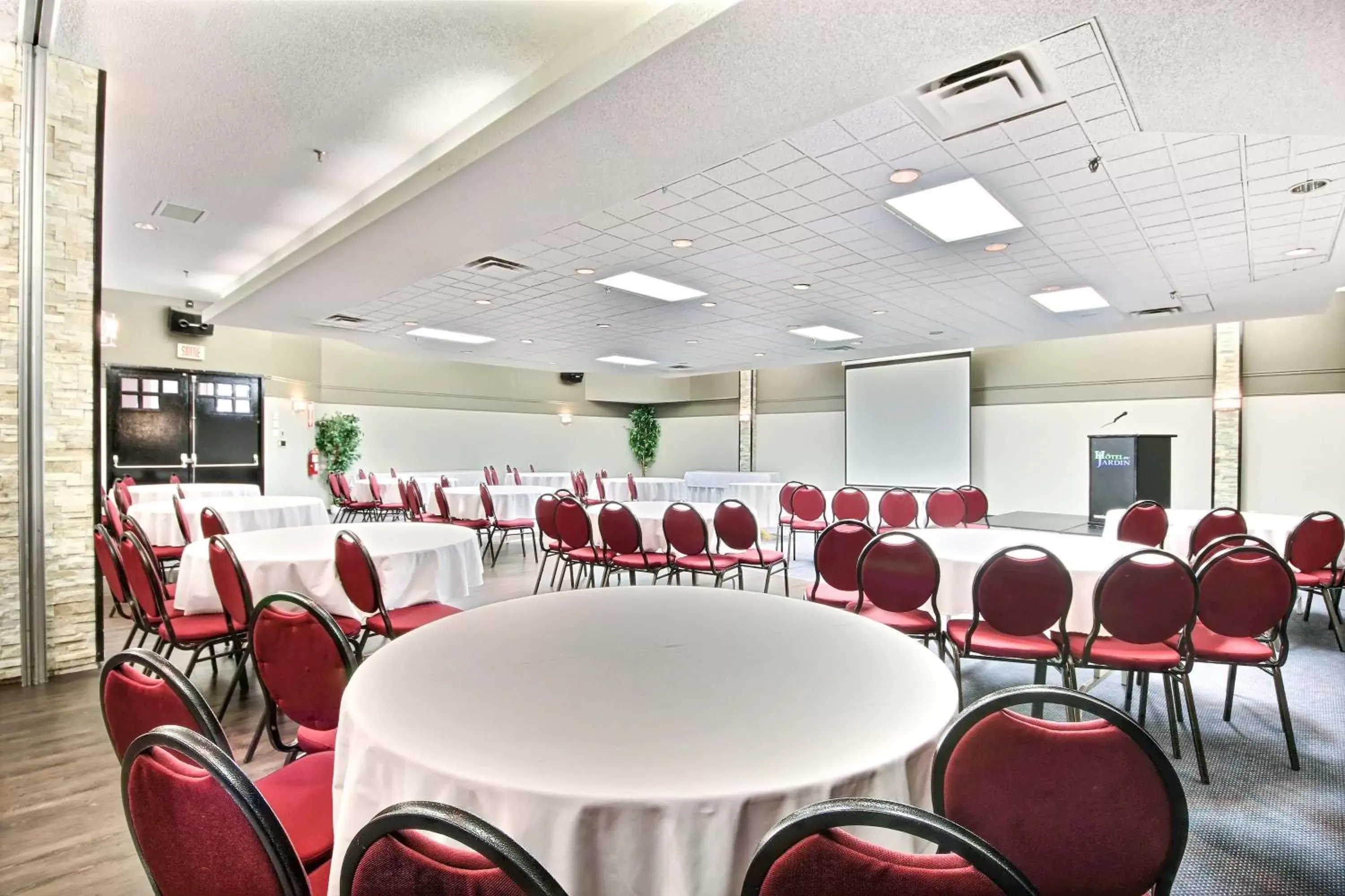 Meeting/conference room in Hôtel du Jardin