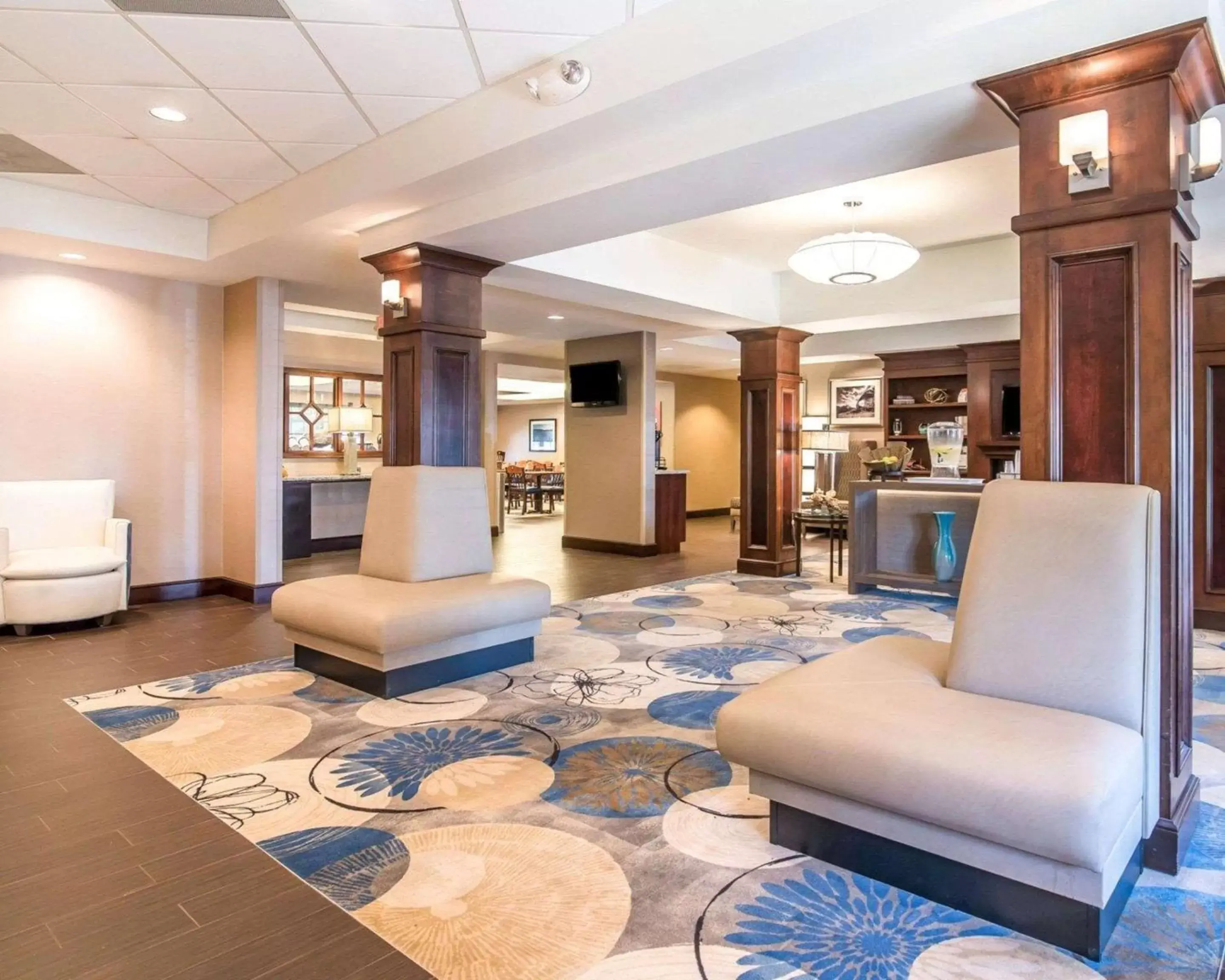 Lobby or reception, Lobby/Reception in Comfort Inn & Suites Dover-Portsmouth