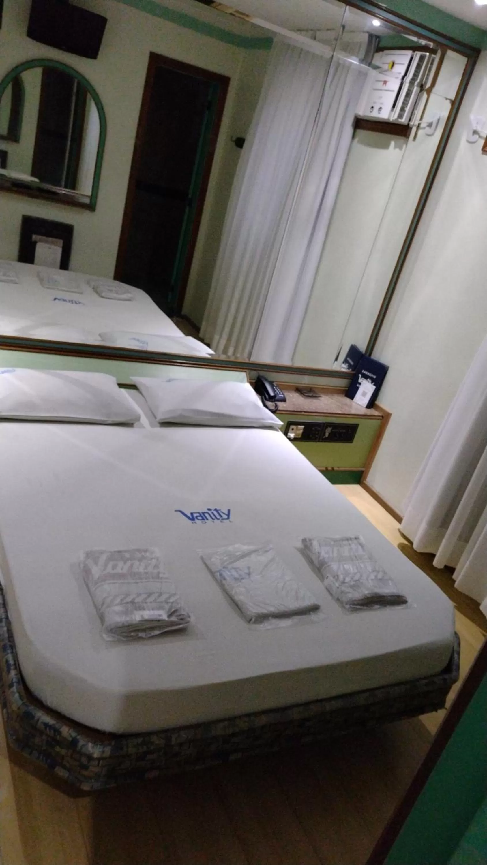 Bed in Hotel Vanity para adultos